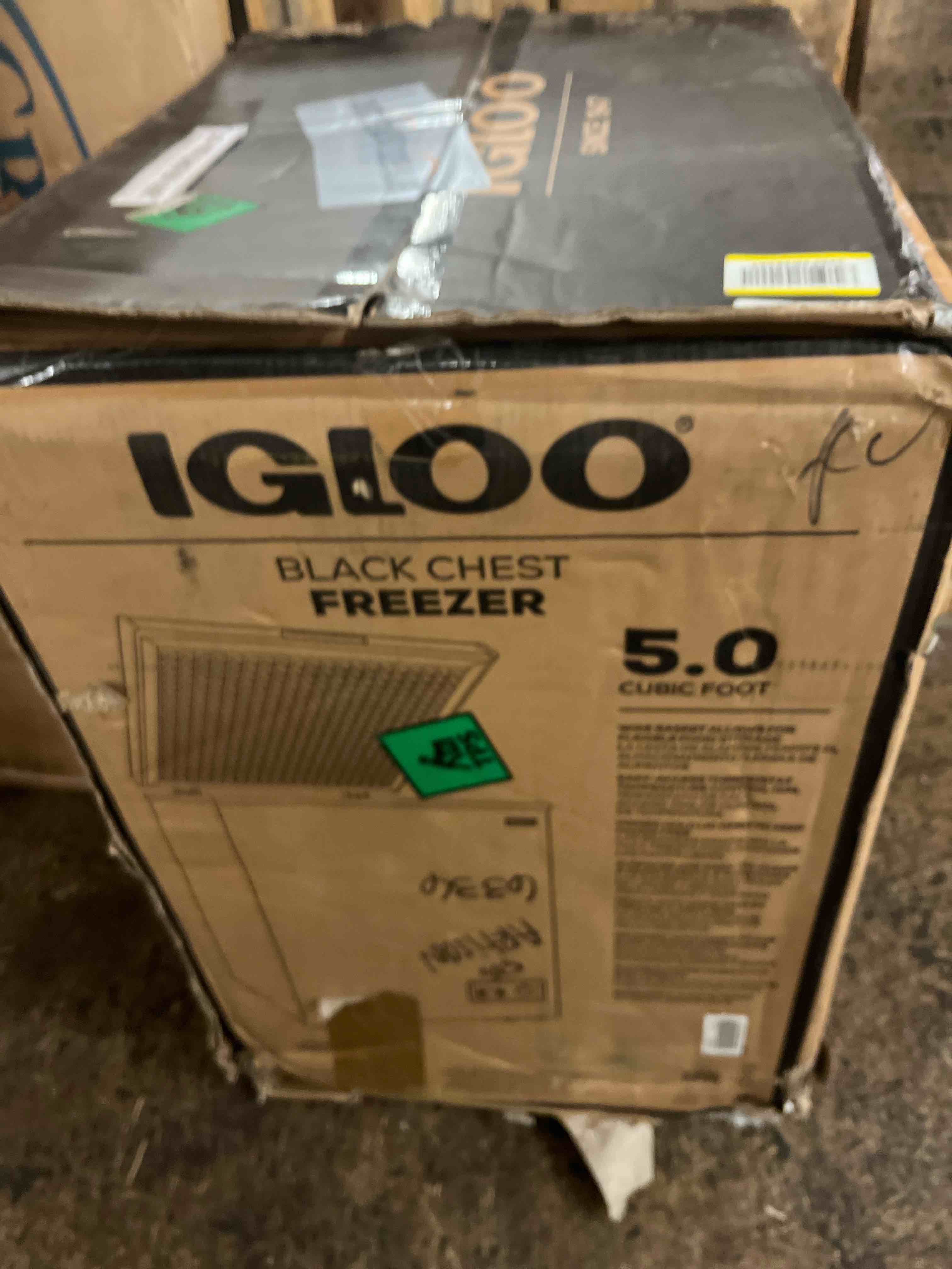 Condition photo showing New/Like New for igloo upright chest freezer, 5.0 cu. ft., black