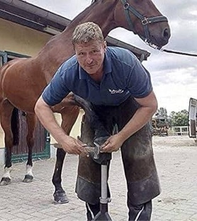 Condition photo showing New/Like New for hoof-it® blacksmith hoof buck - blue
