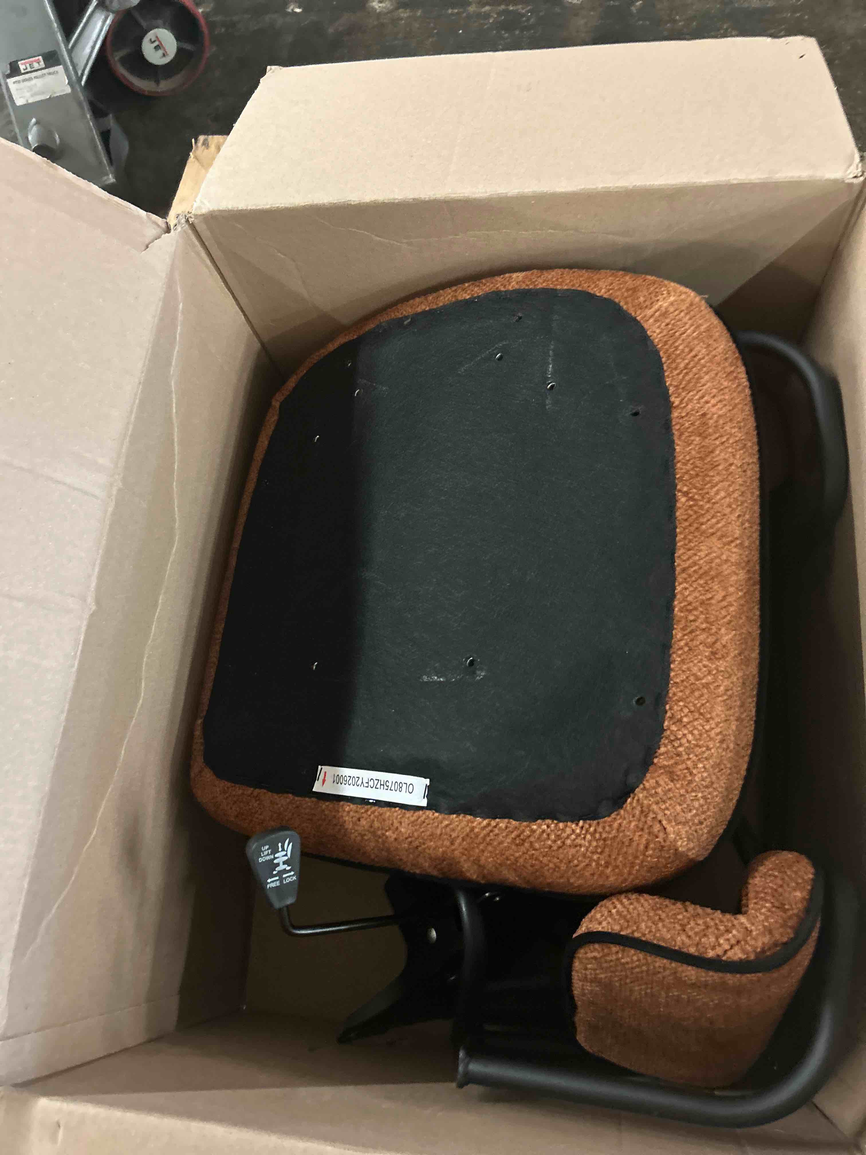Condition photo showing New/Like New for homezeer brown office chair, memory foam seat mid century modern desk chair | 3.9" sloped u-shaped memory foam cushion, granular linen fabric, lumbar support, 1.2mm sturdy metal tube, 400lbs capacity