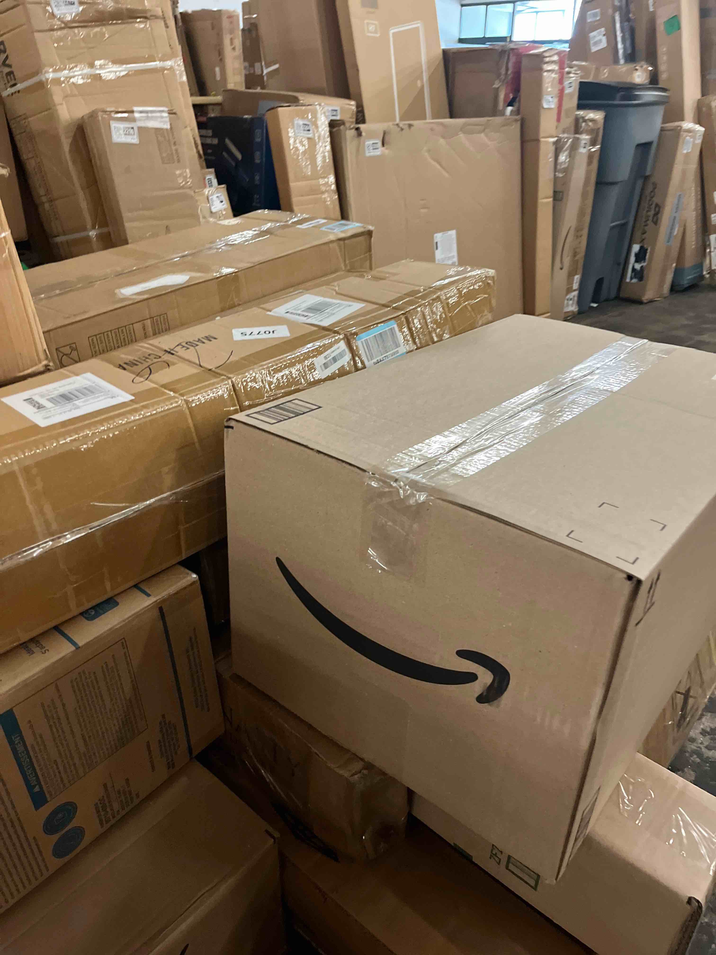 Condition photo showing New/Like New for idl packaging cardboard edge protector 2" x 2" x 18", pack of 50 - v-board reinforced cardboard corners for shipping - white kraft cardboard corners for packing - moving corner protectors