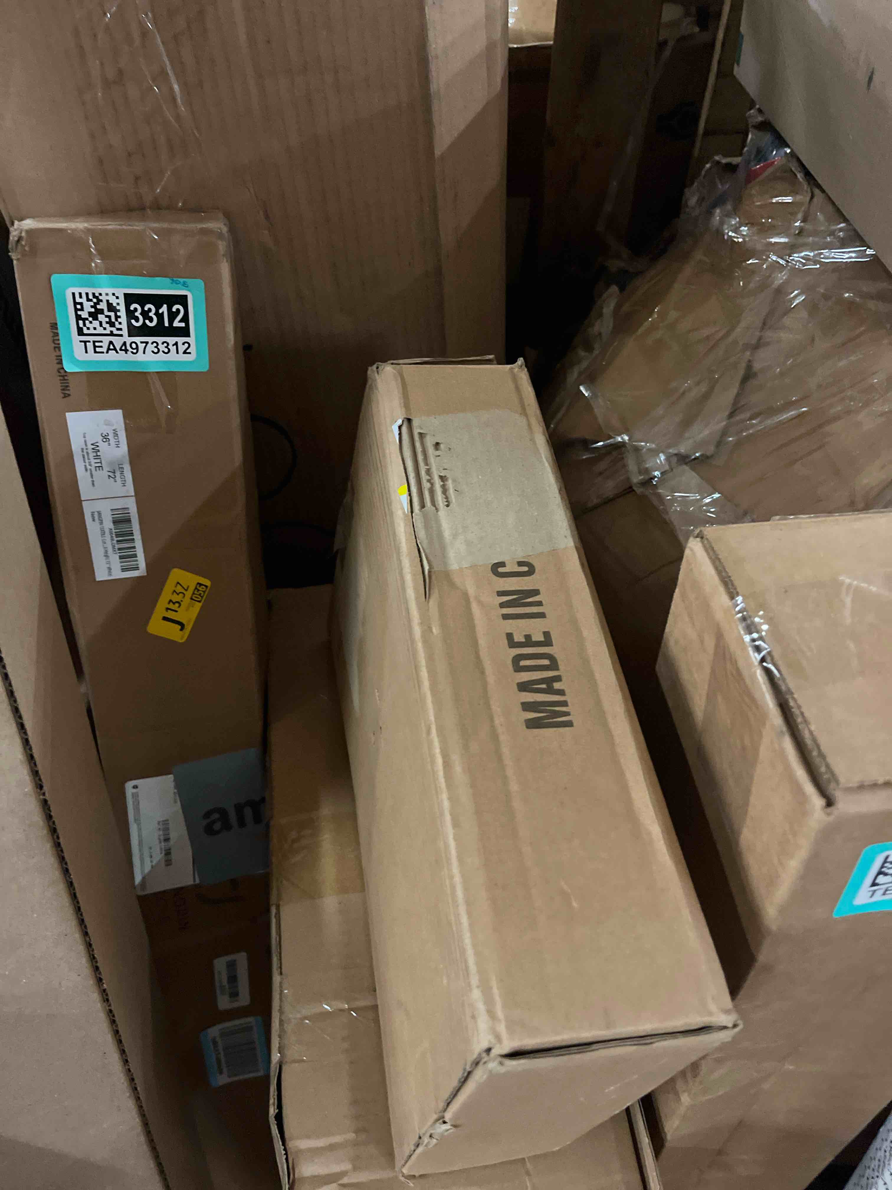 Condition photo showing New/Like New for canvas floater frames for 16"x20"canvas paintings,canvas frame,floating frames for canvas with 0.6"~0.9" deep for wall decor (walnut)(2 pack)