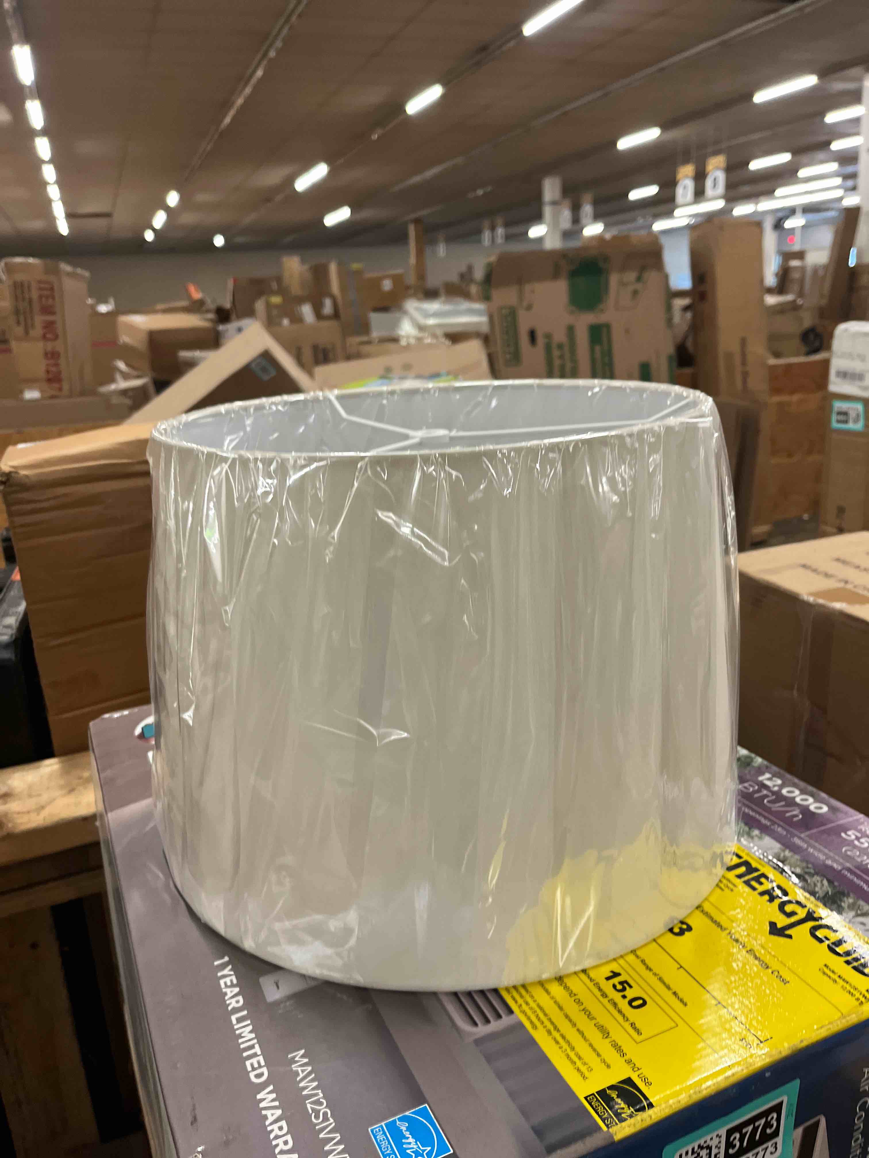 Condition photo showing New/Like New for small lampshade 9"x10"x7.5" for small lamp - uno fitter (white)