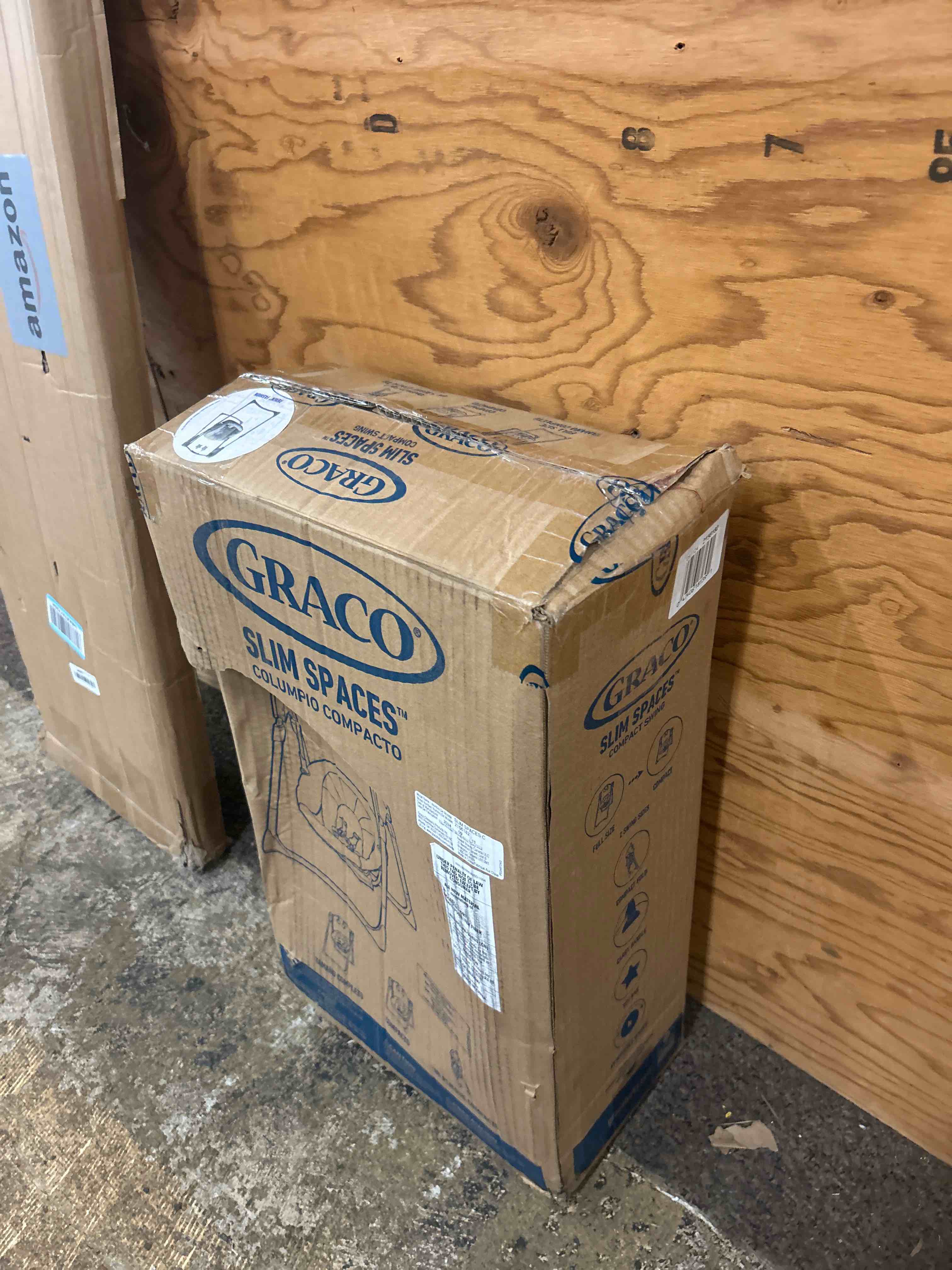 Condition photo showing New/Like New for graco slim spaces compact baby swing, reign