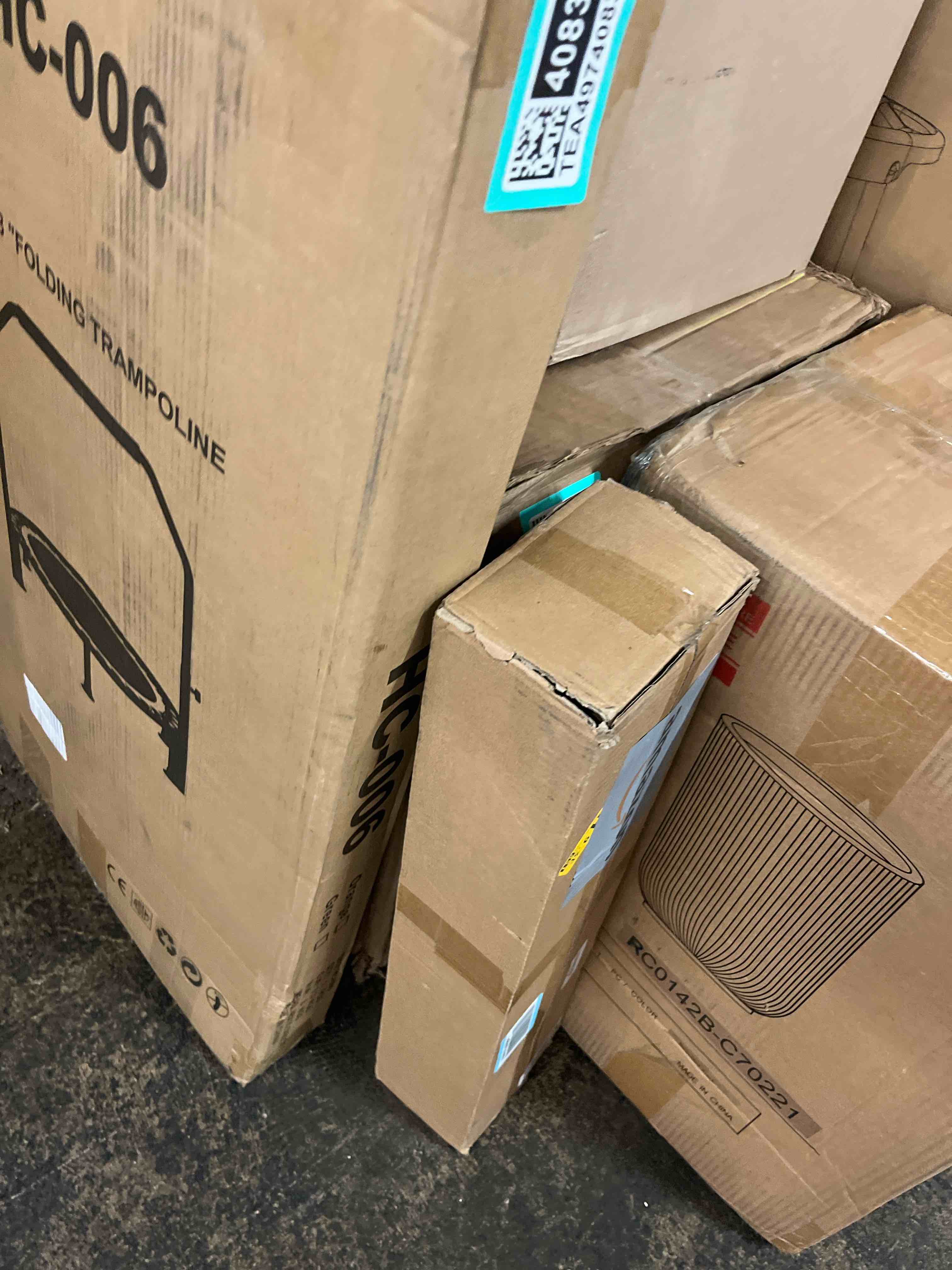 https://s3.amazonaws.com/lotting-images-prod/phillipi/TEA4974082_1785237897037.jpeg