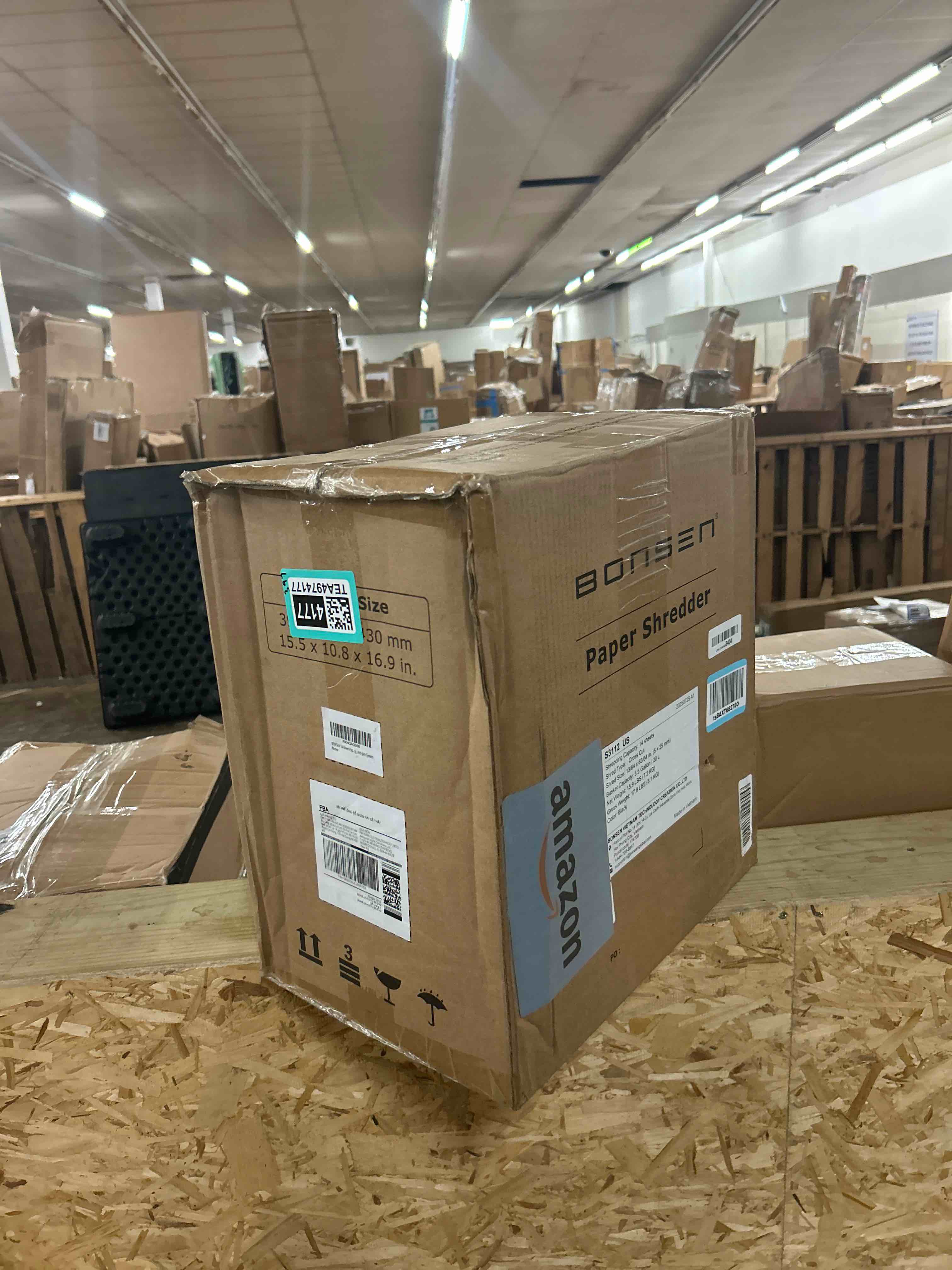 Condition photo showing New/Like New for bonsen 14-sheet cross cut heavy duty paper shredder for home office | p-4 security, anti-jam system, quiet paper shredder for cds & staple, with 5.3 gal pullout bin, easy-roll casters s3112