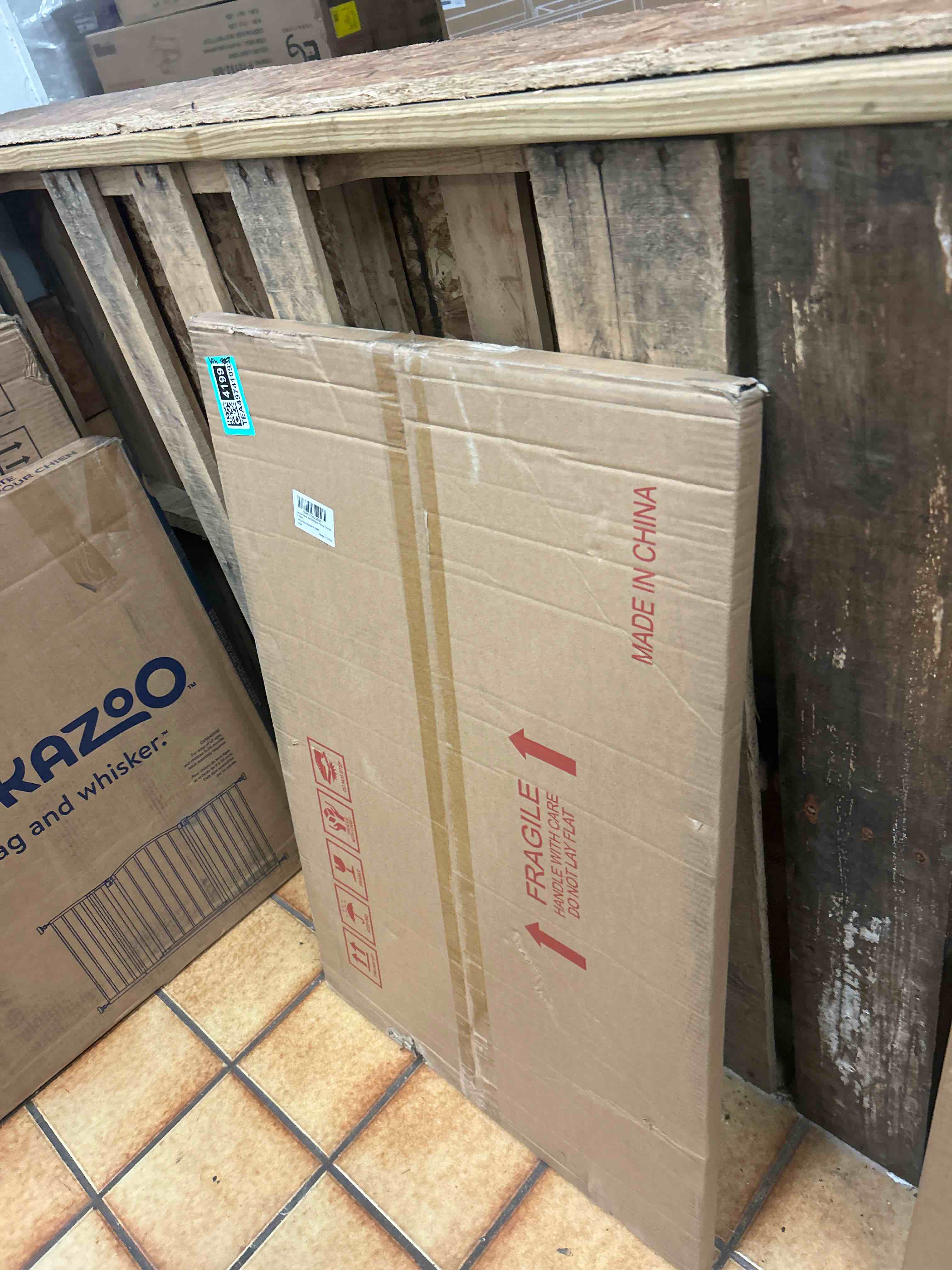 Condition photo showing New/Like New for 22x34 picture frame for wall display, 22x34 black picture frame with hd plexiglas, 22 x 34 poster frame 1 pack, display frame for vertical or horizontal, classic collection