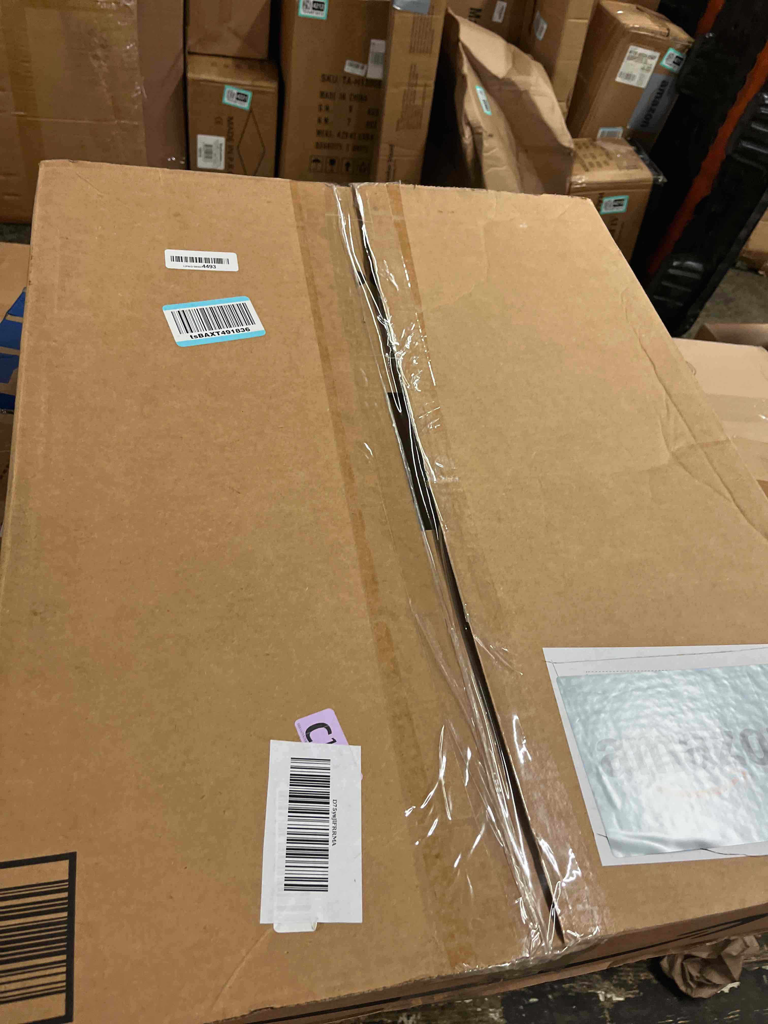 Condition photo showing New/Like New for hvac premium 20" x 24" aluminum return grille - easy air flow - linear bar grilles [outer dimensions: 21.875 x 25.875] (2pk)