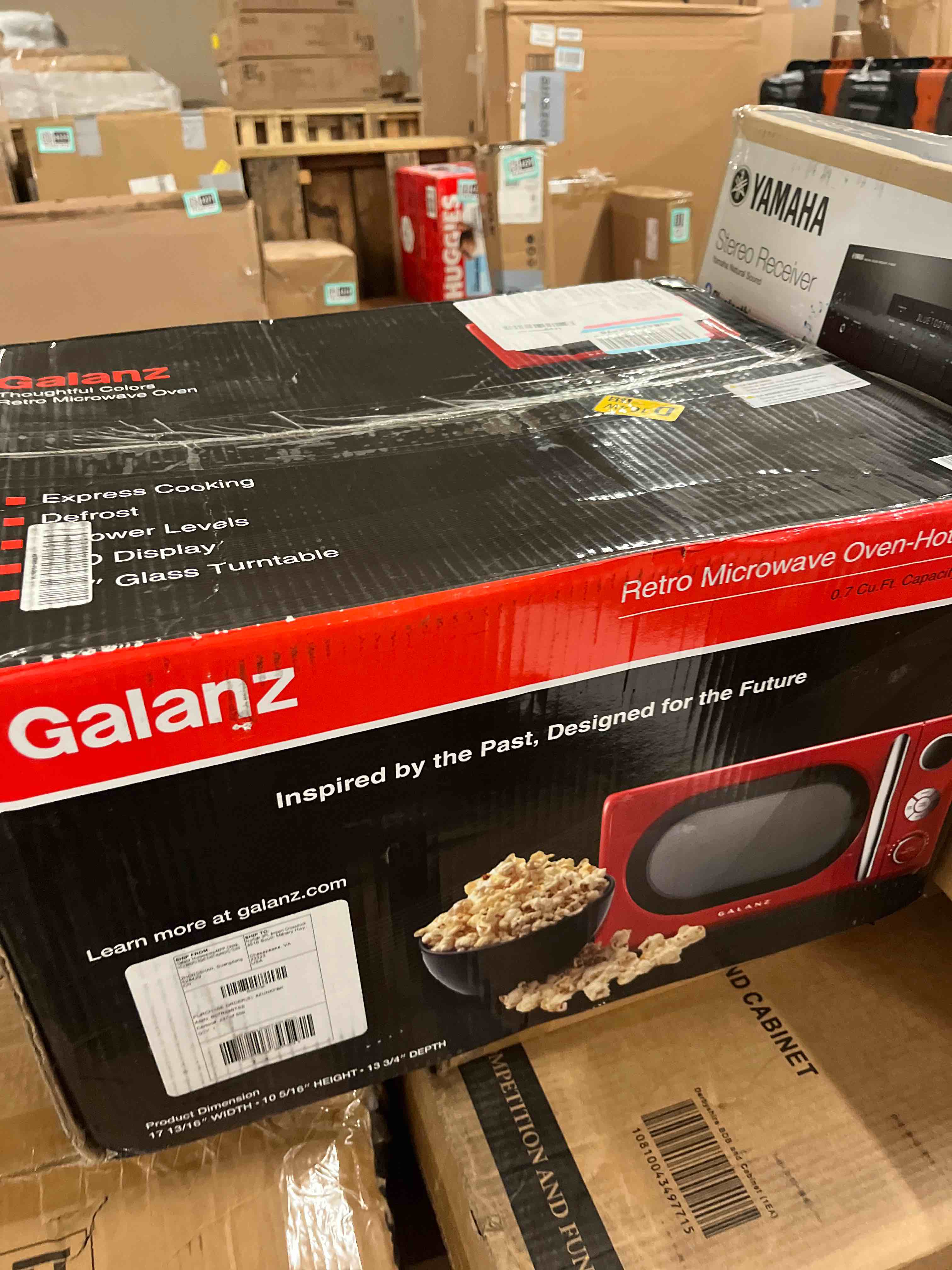 Condition photo showing New/Like New for galanz glcmka07rdr-07 microwave oven, led lighting, pull handle design, child lock,retro red, 0.7 cu.ft
