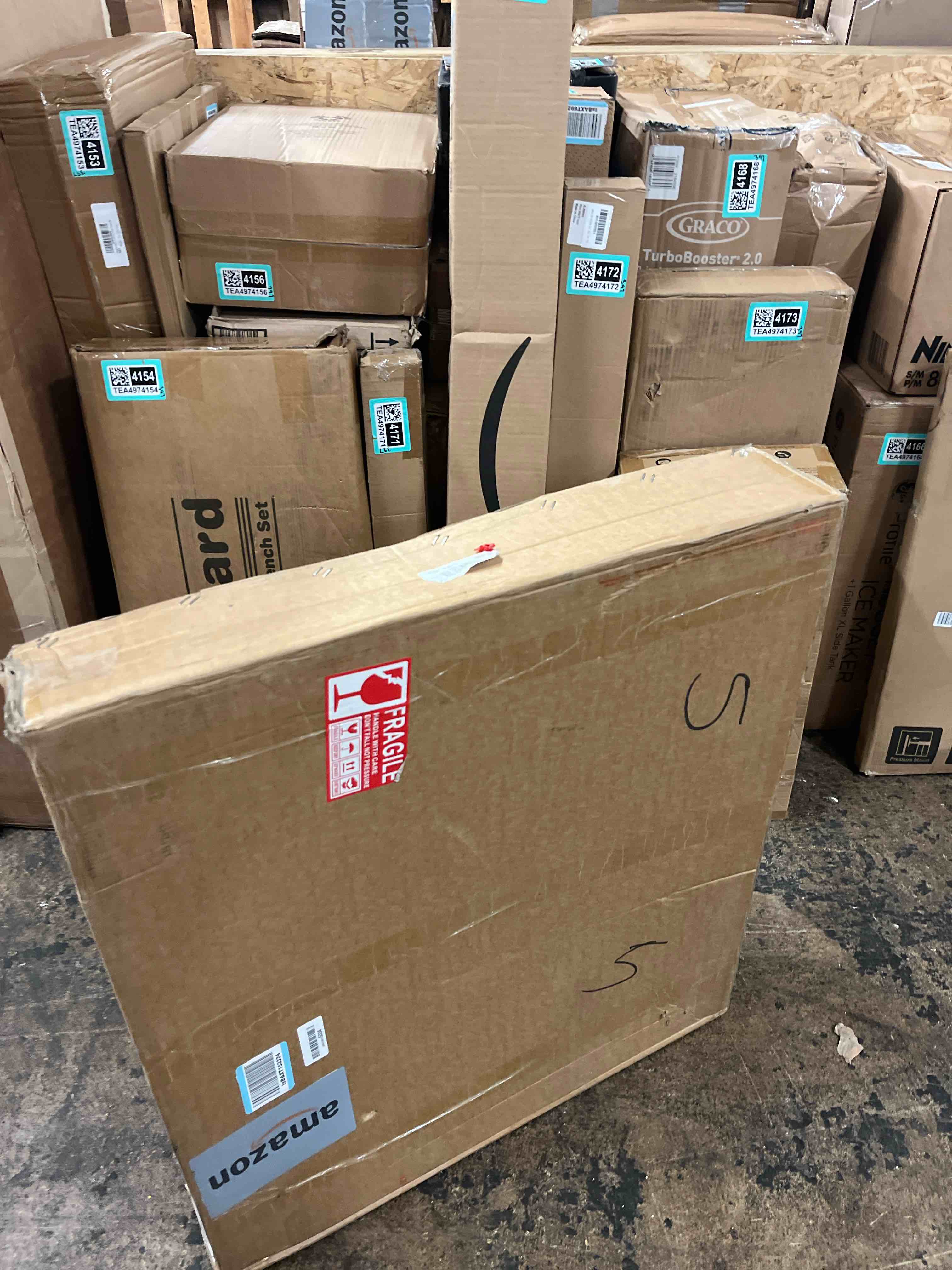 Condition photo showing New/Like New for cu13505 radiator compatible with gl350 ml350 gle350 gl450 | c13505, a0995005903, 0995001303, 13505, aluminum core construction, matched cooling assembly