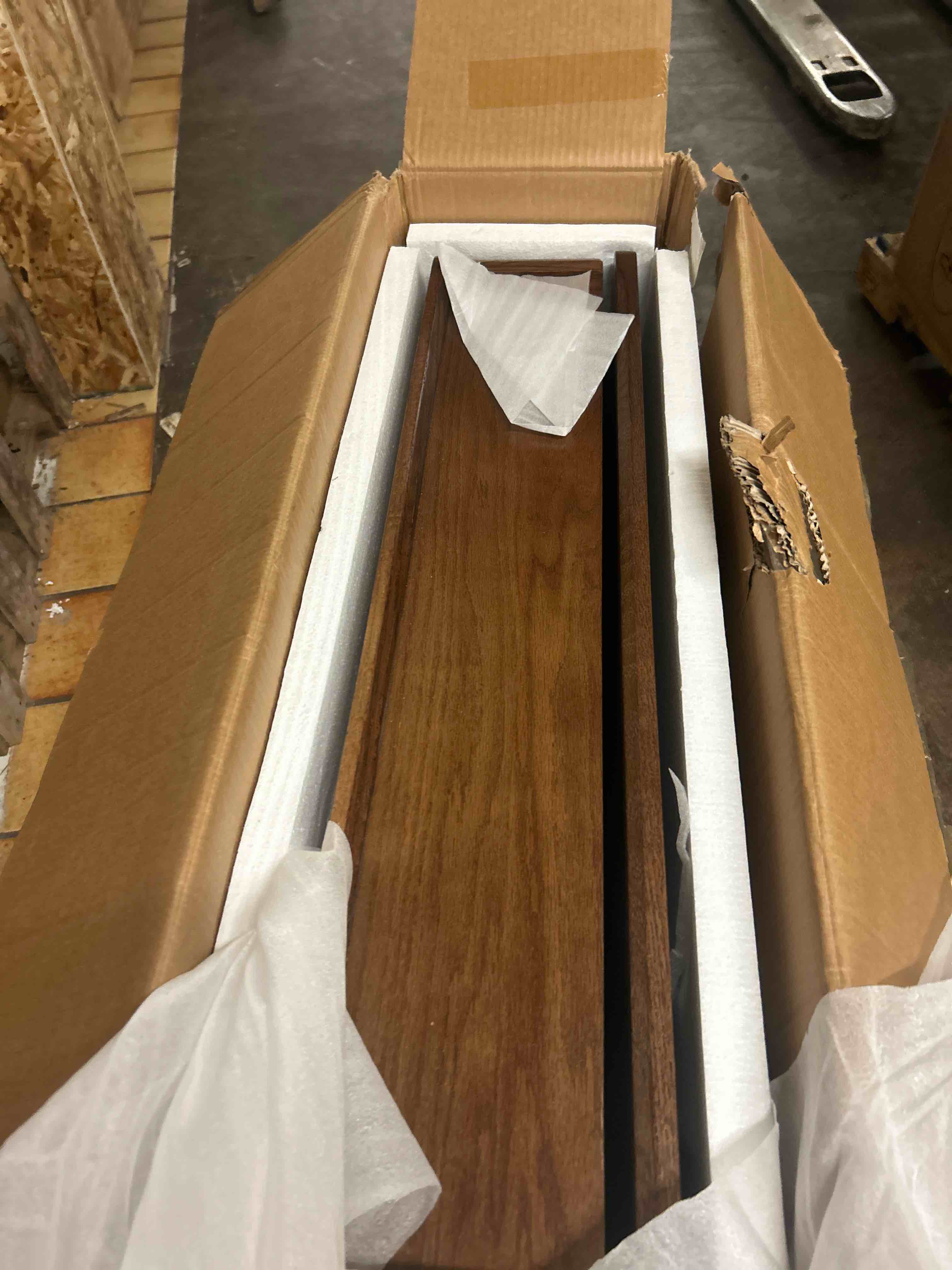 Condition photo showing New/Like New for solid oak lift top coffee table with drawers, walnut, 39,37" | wood coffee table with hidden storage compartments, large storage coffee table for living room, home office & apartment