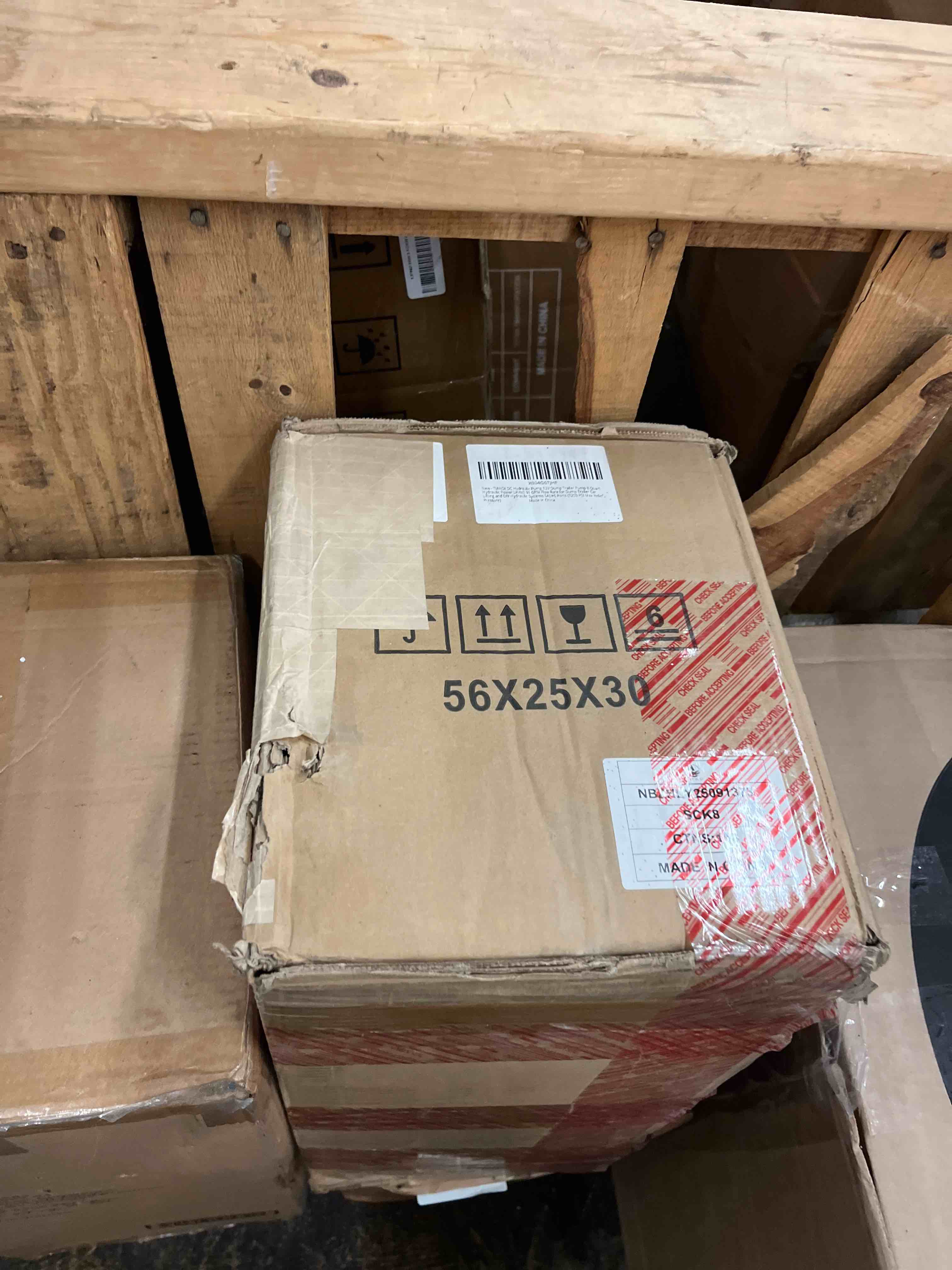 Condition photo showing New/Like New for single acting hydraulic pump 8 quart hydraulic power units 12v dc hydraulic pump sae#6 connector for dump trailer car lifting