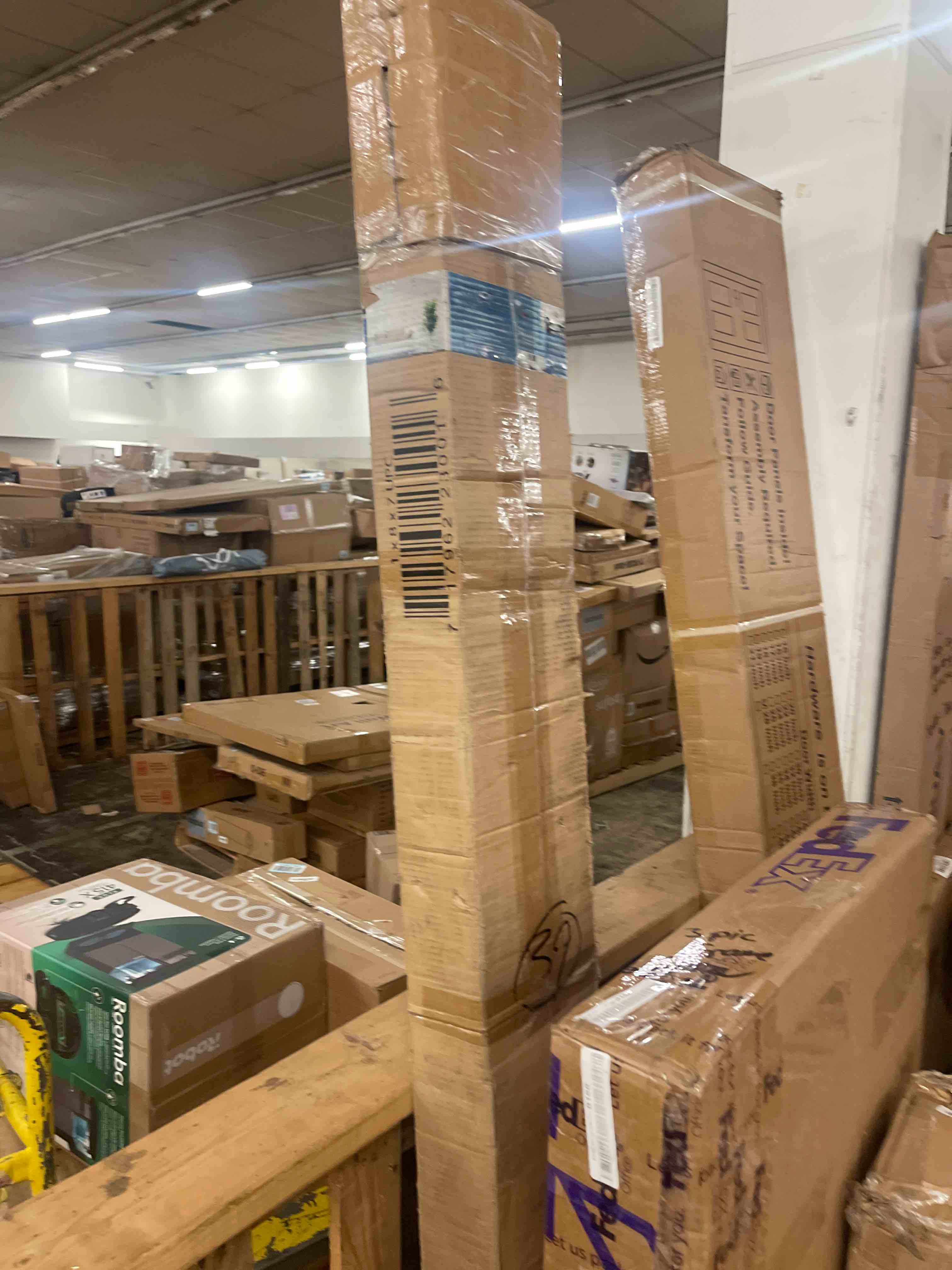 Condition photo showing New/Like New for primed white wood nickel gap ship lap board (6-pieces per box)