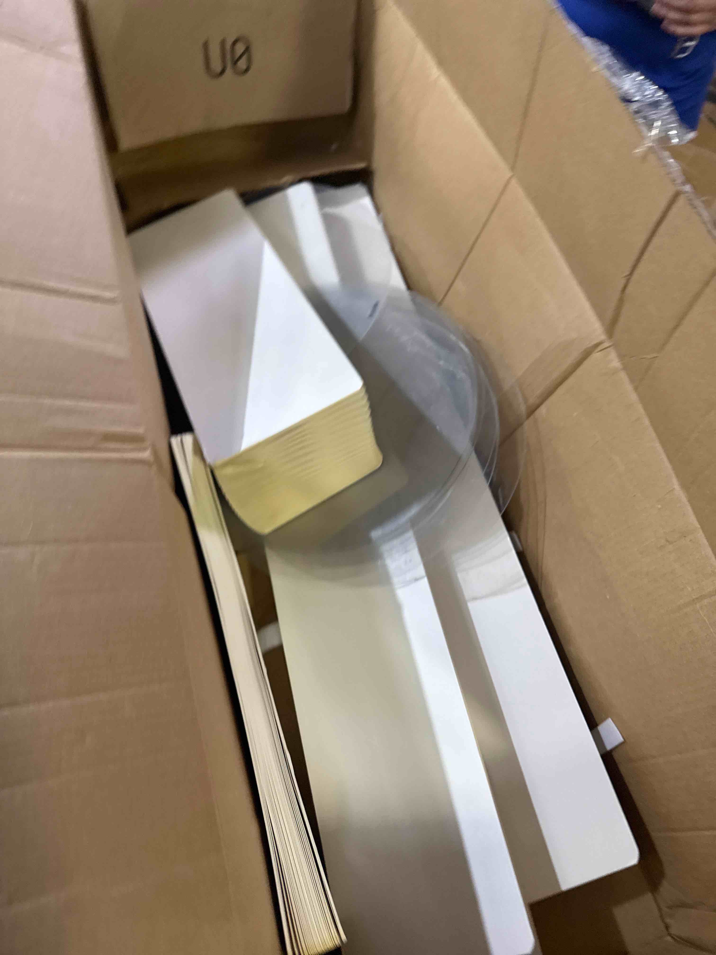 Condition photo showing New/Like New for 1 pcs paper cylinder pedestal stand with pvc disc,cylinder stands for party,foldable cardboard columns 20/40/60/80/100 cm high round pillars pedestal cake stands for wedding decor(creamy white,h 20cm/7.9in)