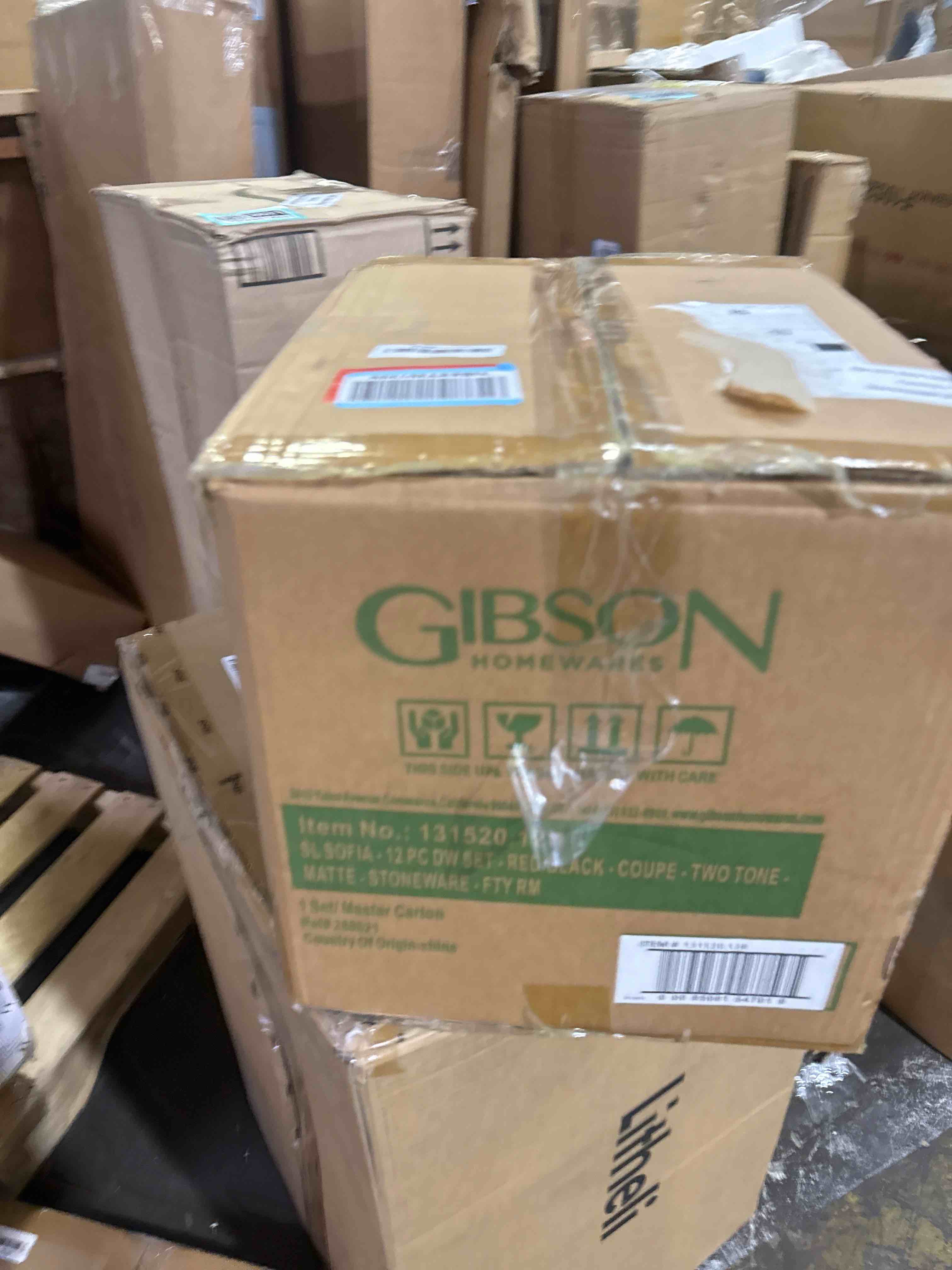 Condition photo showing New/Like New for gibson soho lounge rachel 12 piece coupe dinnerware set matte red