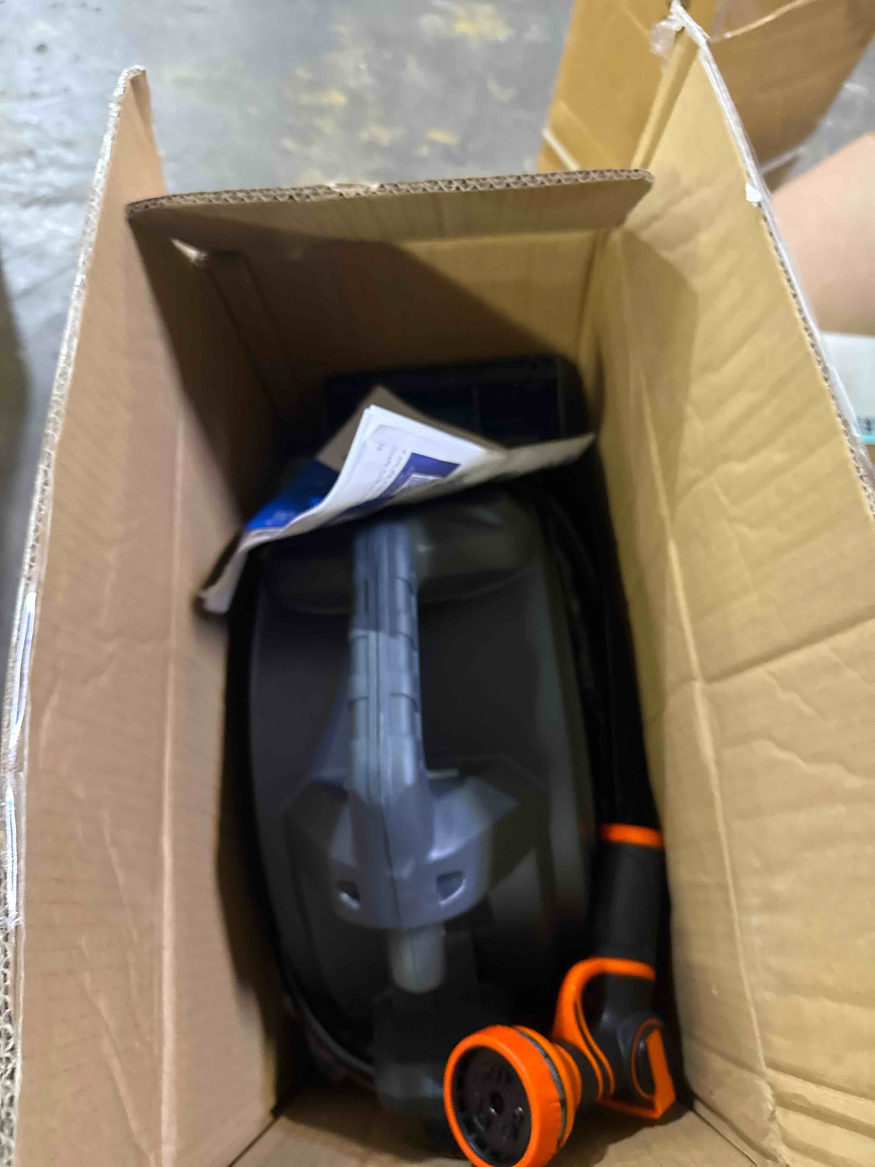 Condition photo showing New/Like New for giraffe tools retractable garden hose reel 1/2 inch x 130 ft, super heavy duty, any length lock, slow return system, wall mounted and 180 deg swivel bracket 1/ 2"130 ft