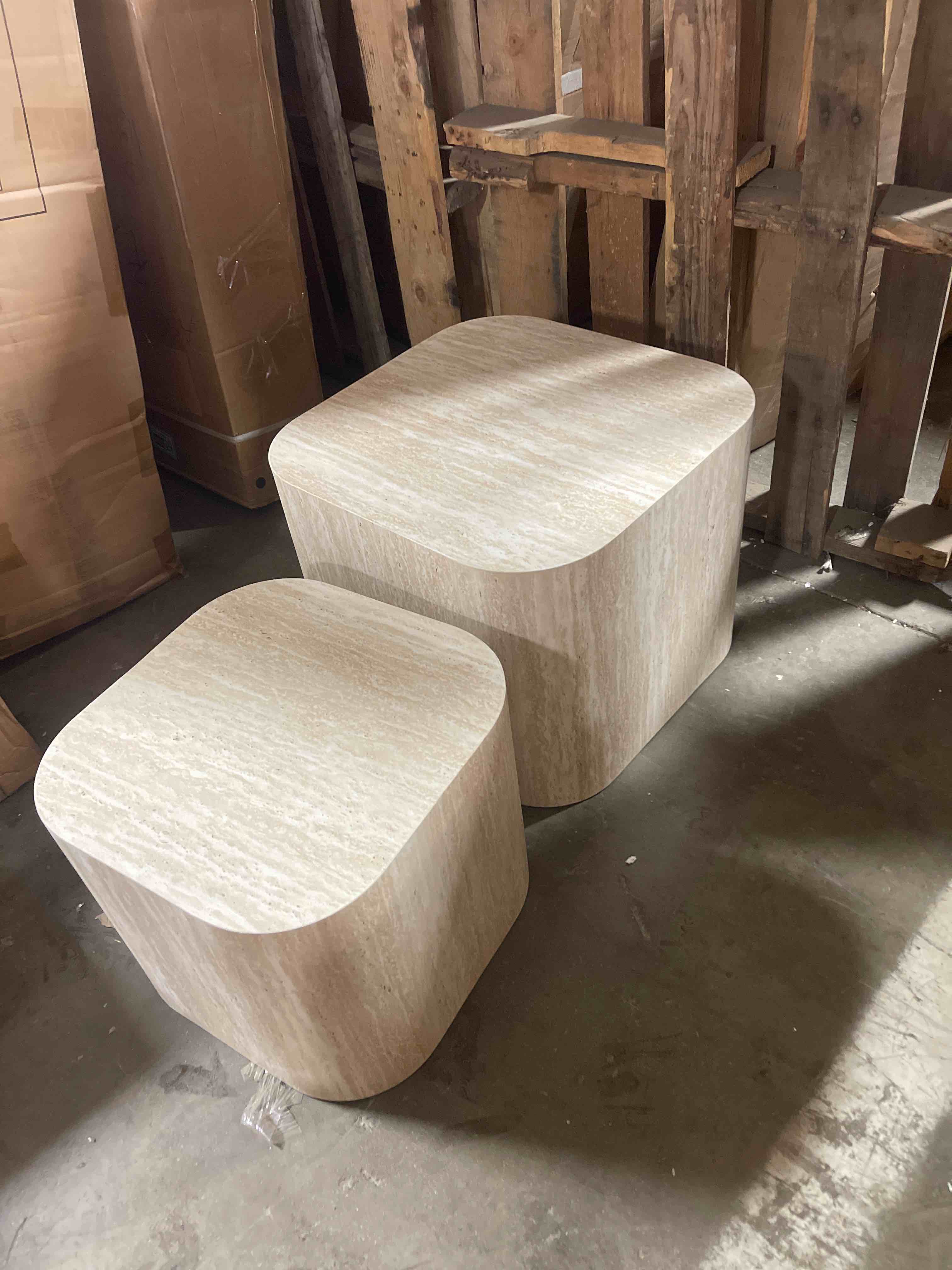 Condition photo showing New/Like New for end table