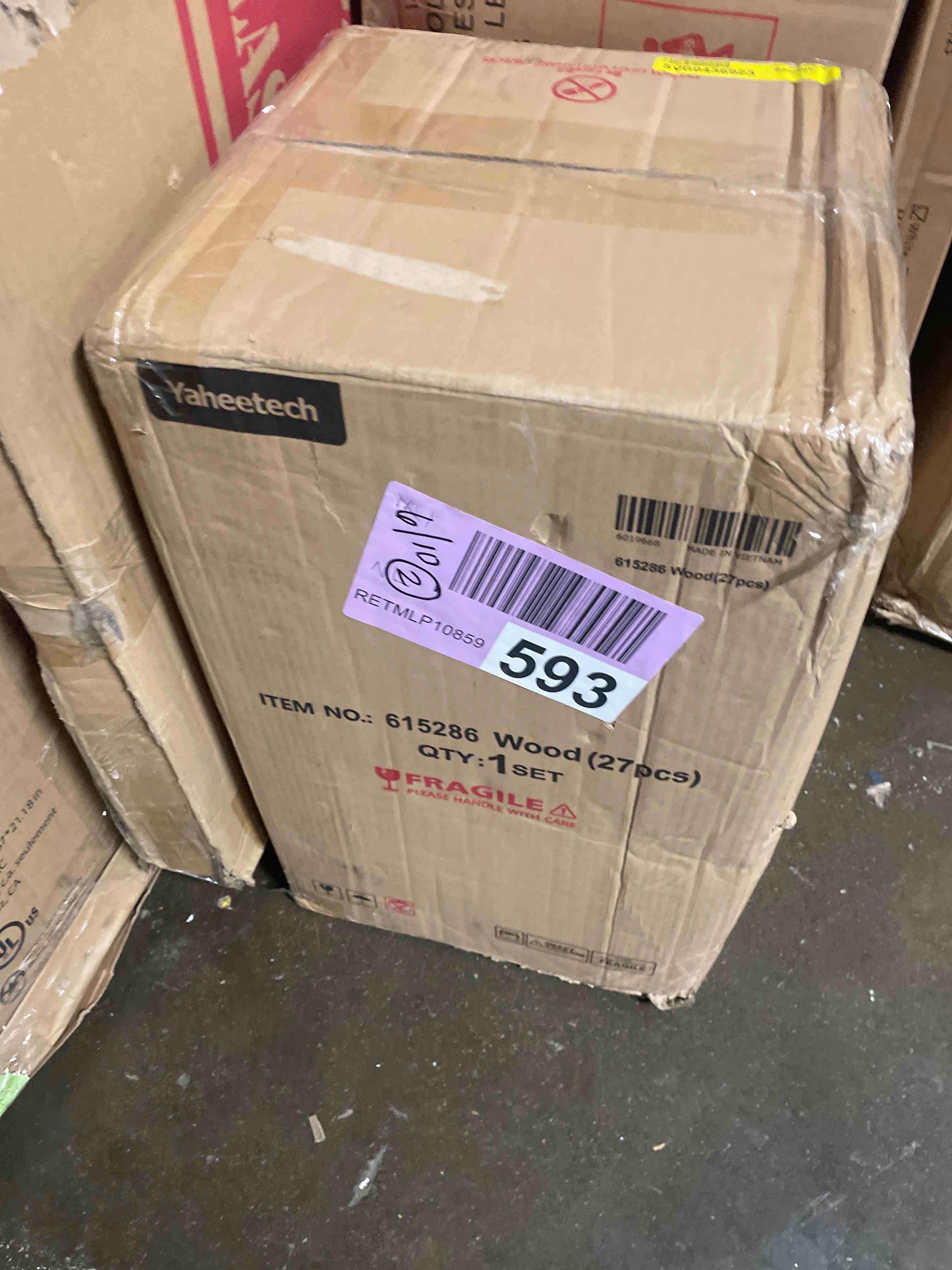Condition photo showing New/Like New for yaheetech 27pcs interlocking patio deck tiles 12 x 12in wood floor tiles outdoor flooring for patio garden deck poolside brown