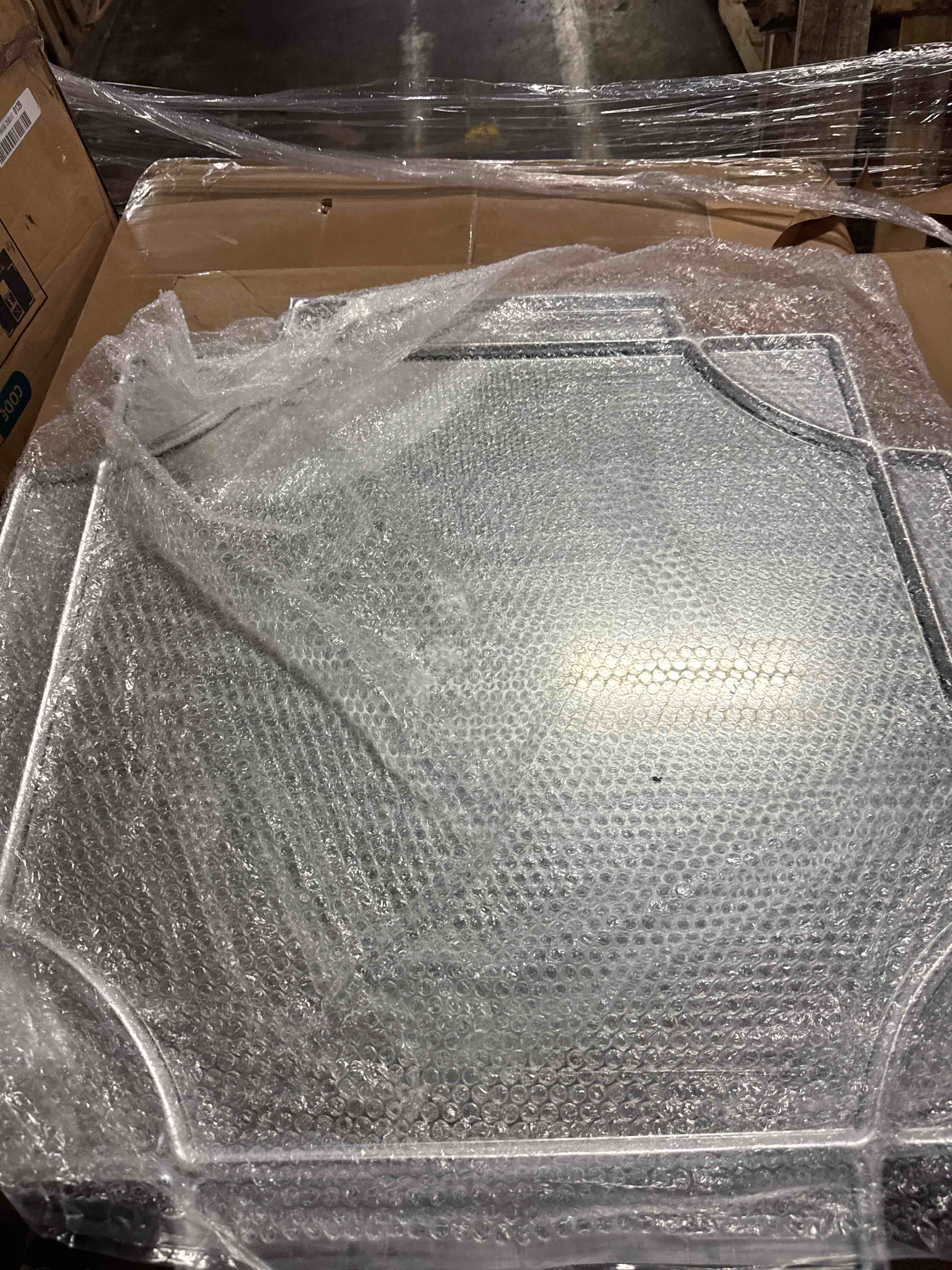 Condition photo showing New/Like New for kate and laurel minuette glam wall mirror, 18 x 24, silver, boho-chic home decor for wall