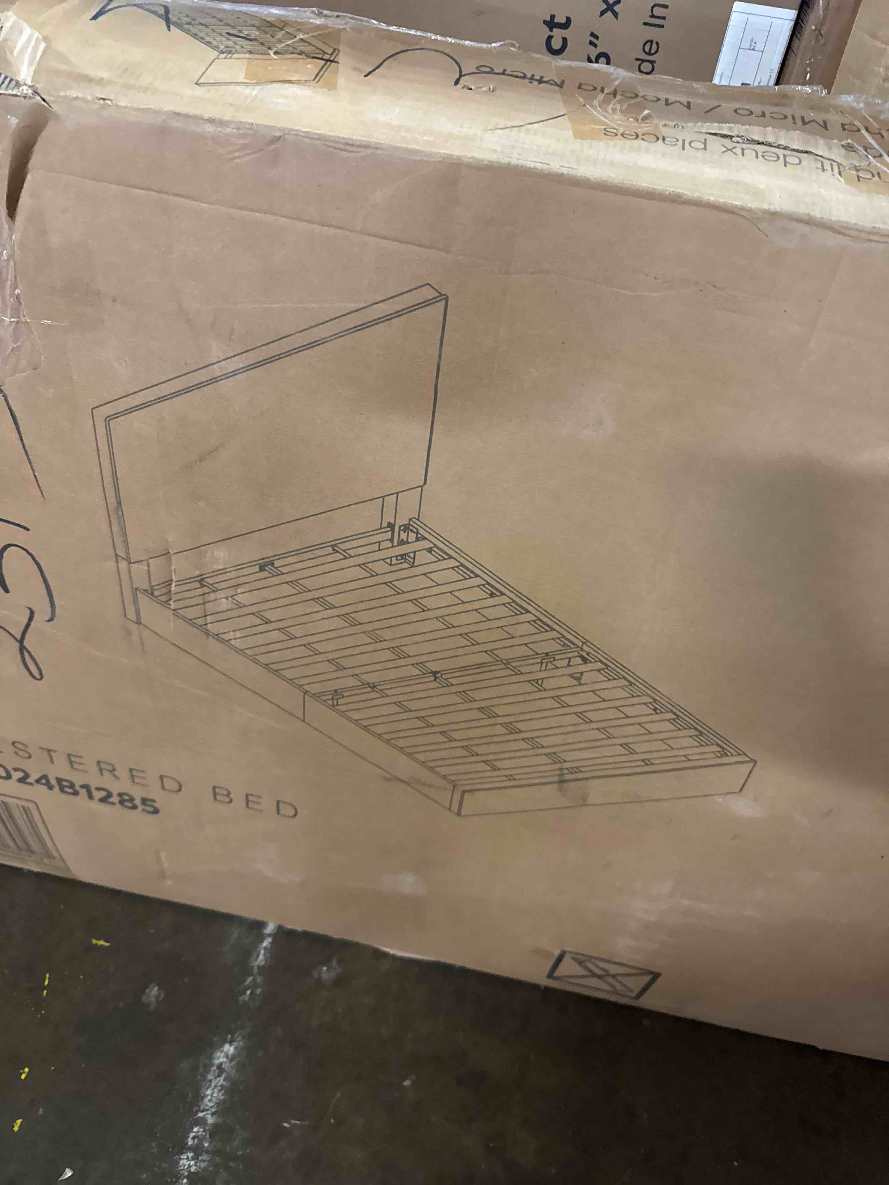 Condition photo showing New/Like New for dinbooonlux queen size mattress,14 inch hybrid queen mattress in a box with memory foam and zoned support spring,motion isolation,medium firm,certipur-us.similar