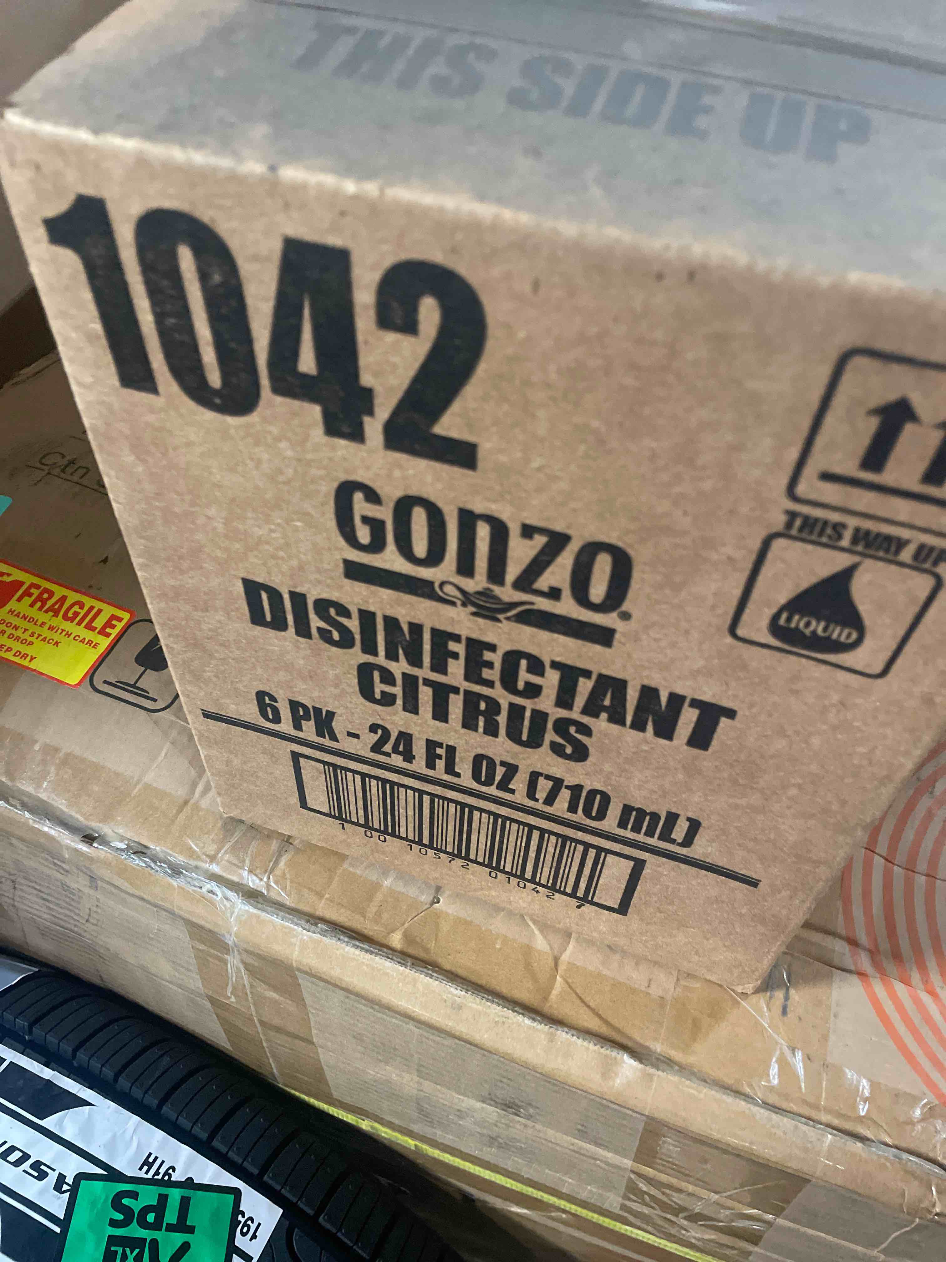 Condition photo showing New/Like New for weiman gonzo desinfectant citrus 24fl + free microfiber cleaning cloth (6 pack)