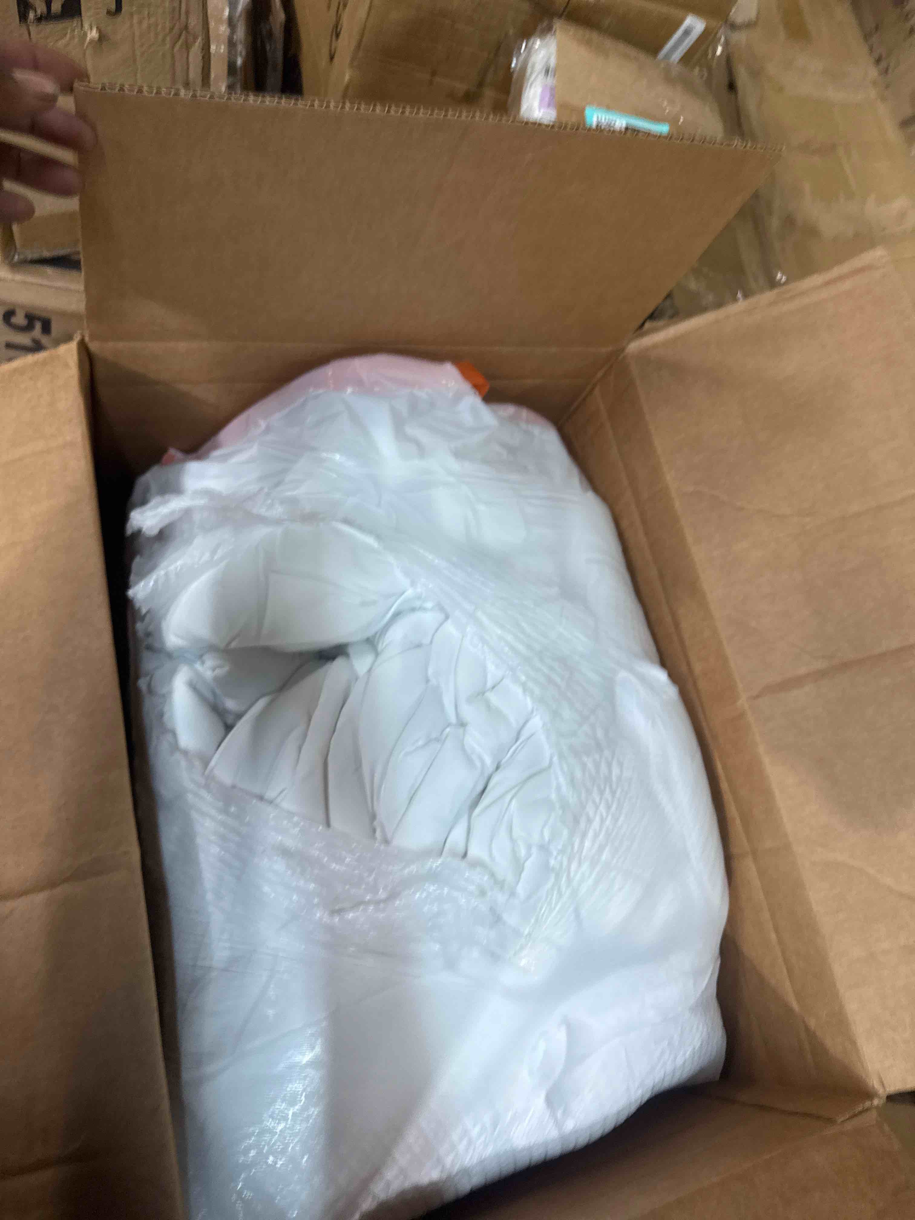Condition photo showing Good Condition for cohome queen size cooling comforter, all-season quilted down alternative duvet insert, luxury hotel breathable gentlesoft comforter with anti-clump tech & 8 tabs - reversible - white 88“ x 88” inches