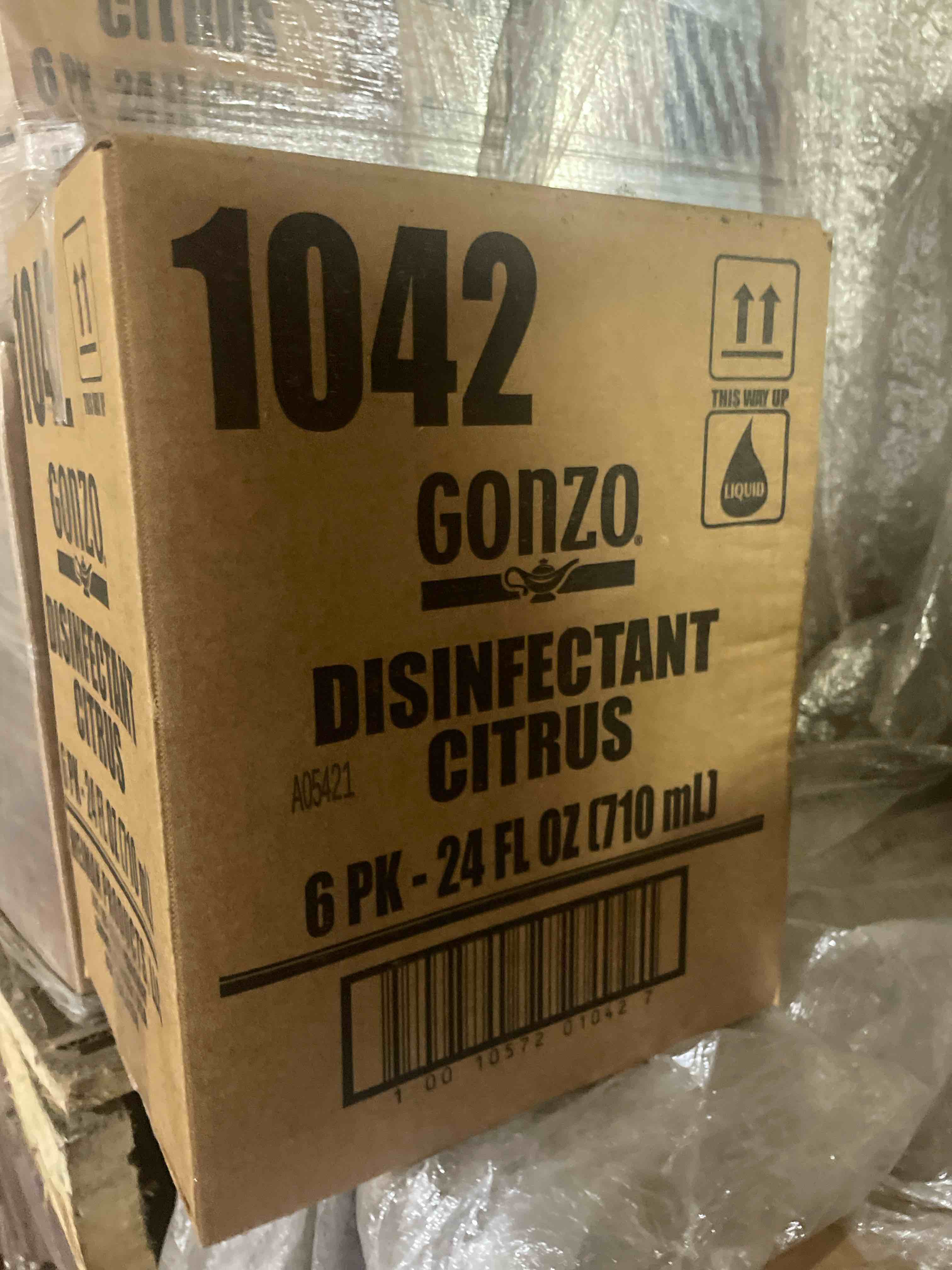Condition photo showing New/Like New for weiman gonzo desinfectant citrus 24fl + free microfiber cleaning cloth (6 pack) 