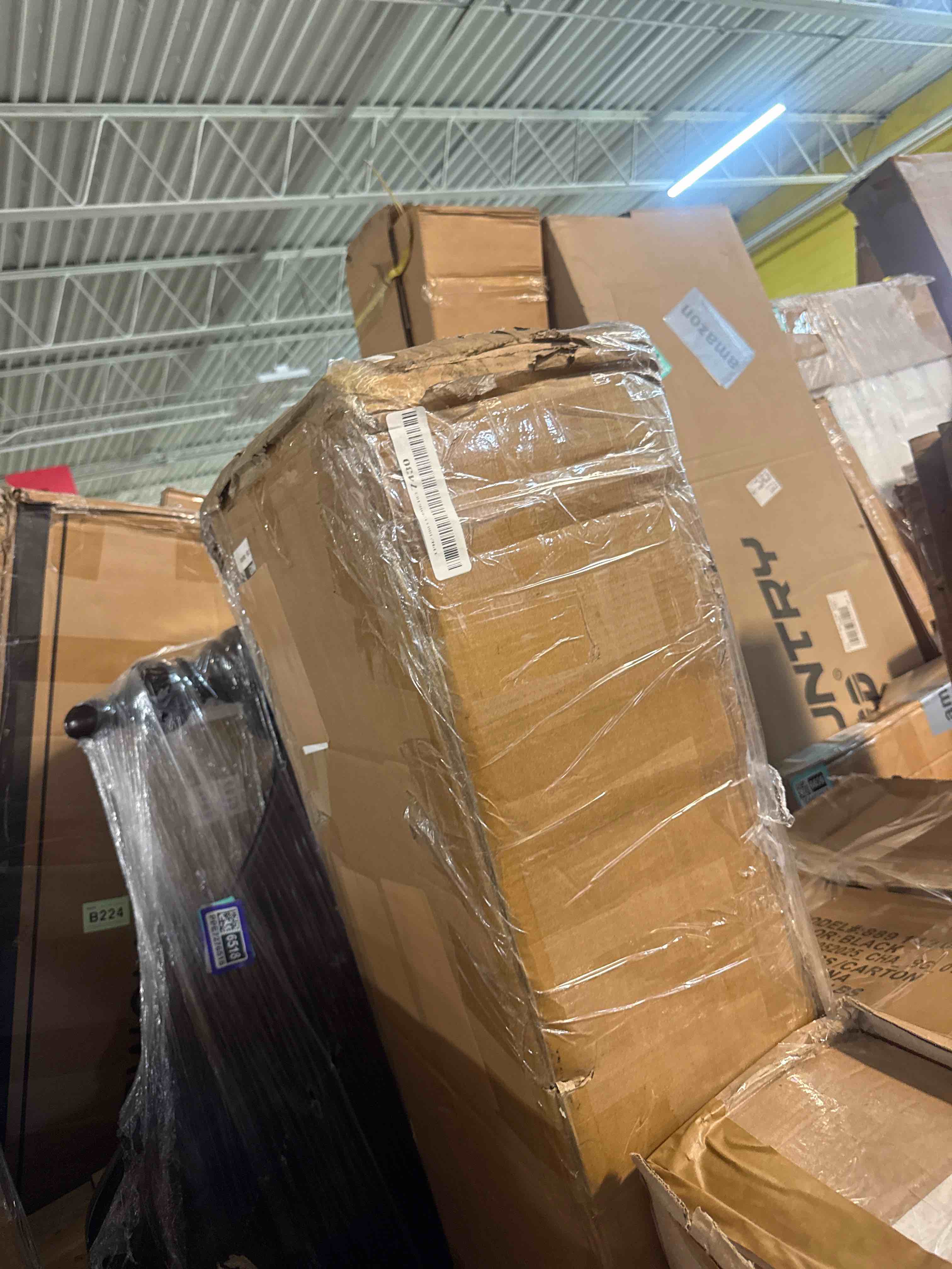 https://s3.amazonaws.com/lotting-images-prod/phillipi/TEA4976638_1783351481429.jpeg