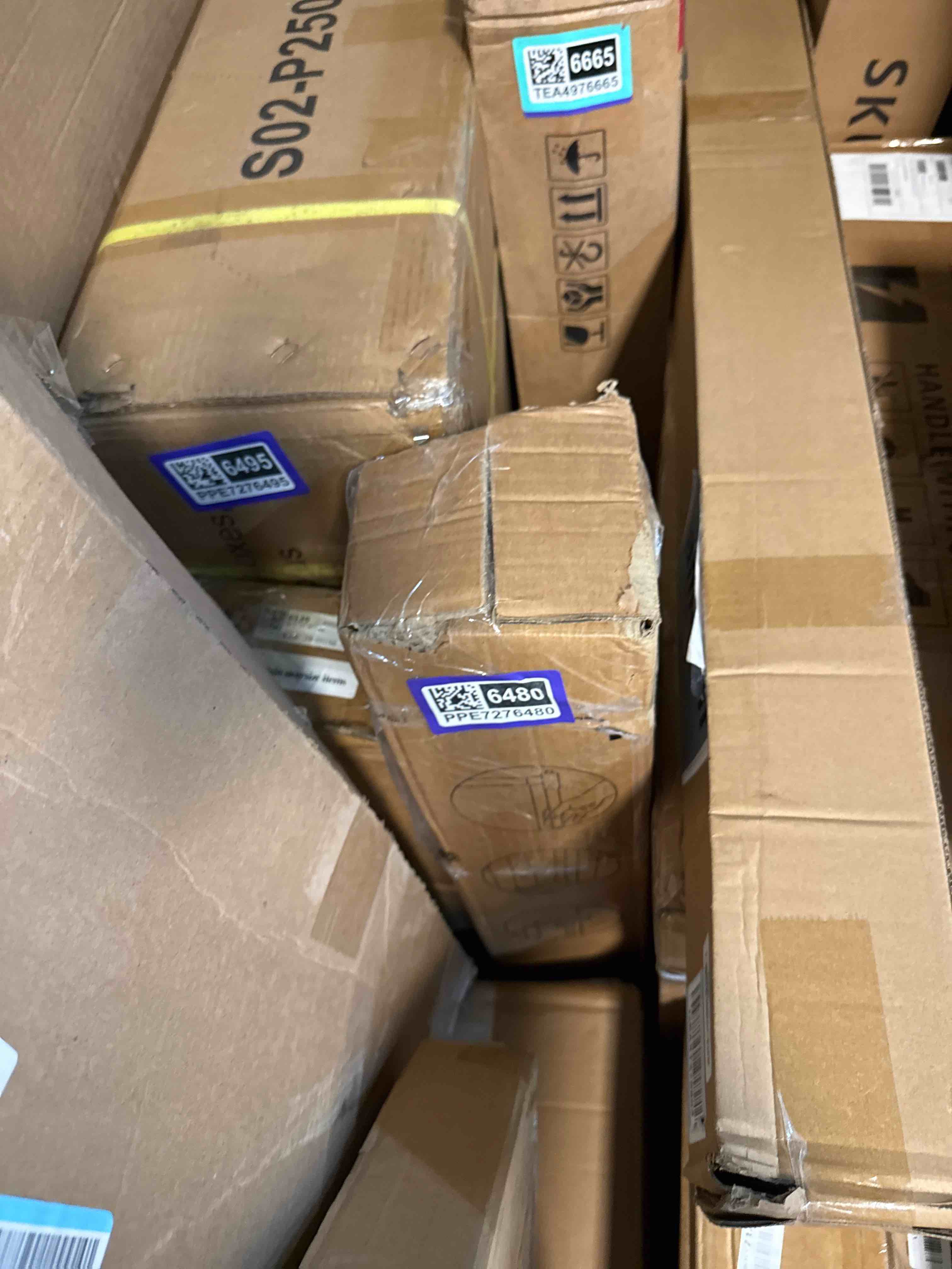 https://s3.amazonaws.com/lotting-images-prod/phillipi/TEA4976666_1783352328582.jpeg