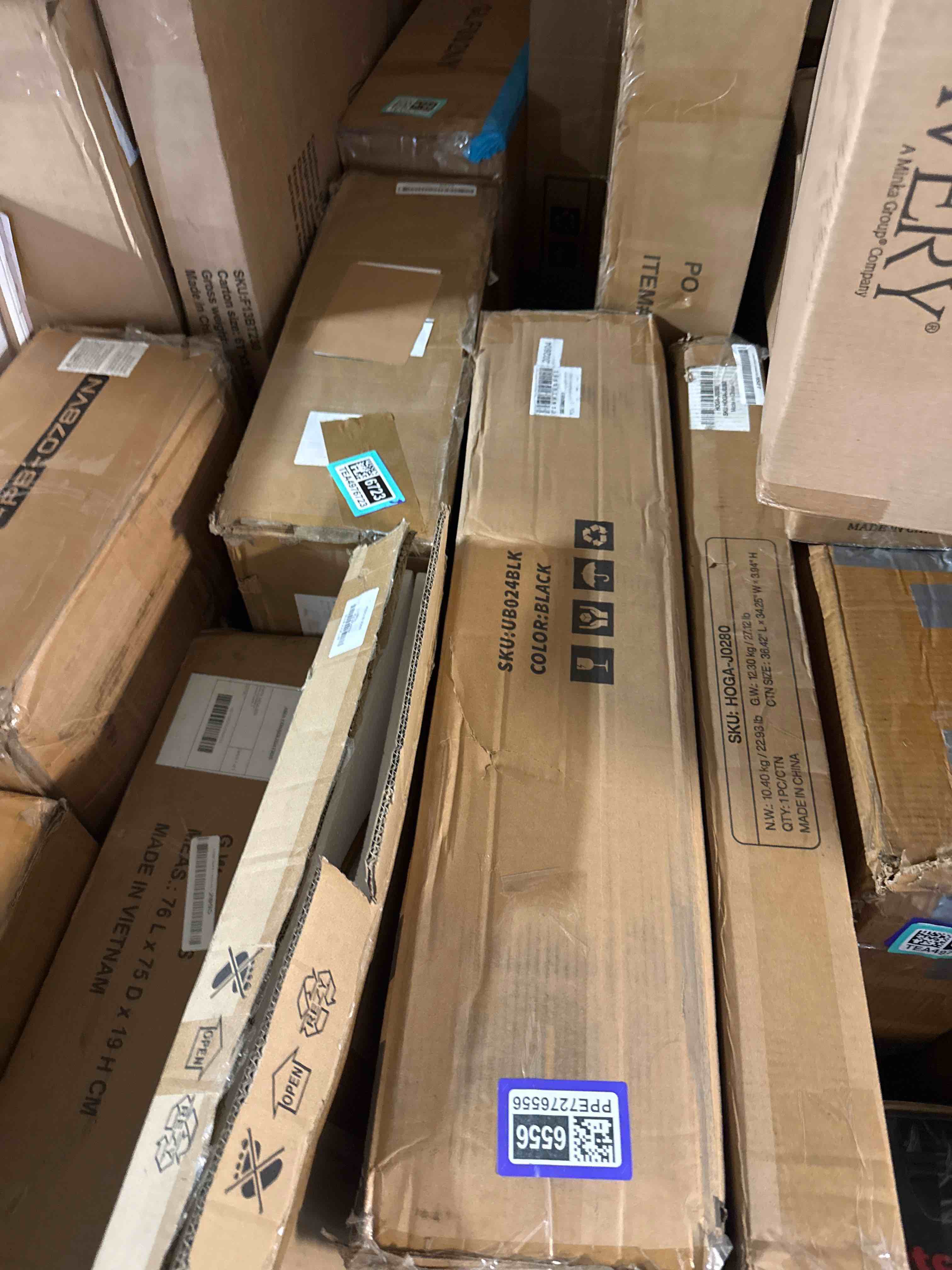 https://s3.amazonaws.com/lotting-images-prod/phillipi/TEA4976724_1783355745524.jpeg