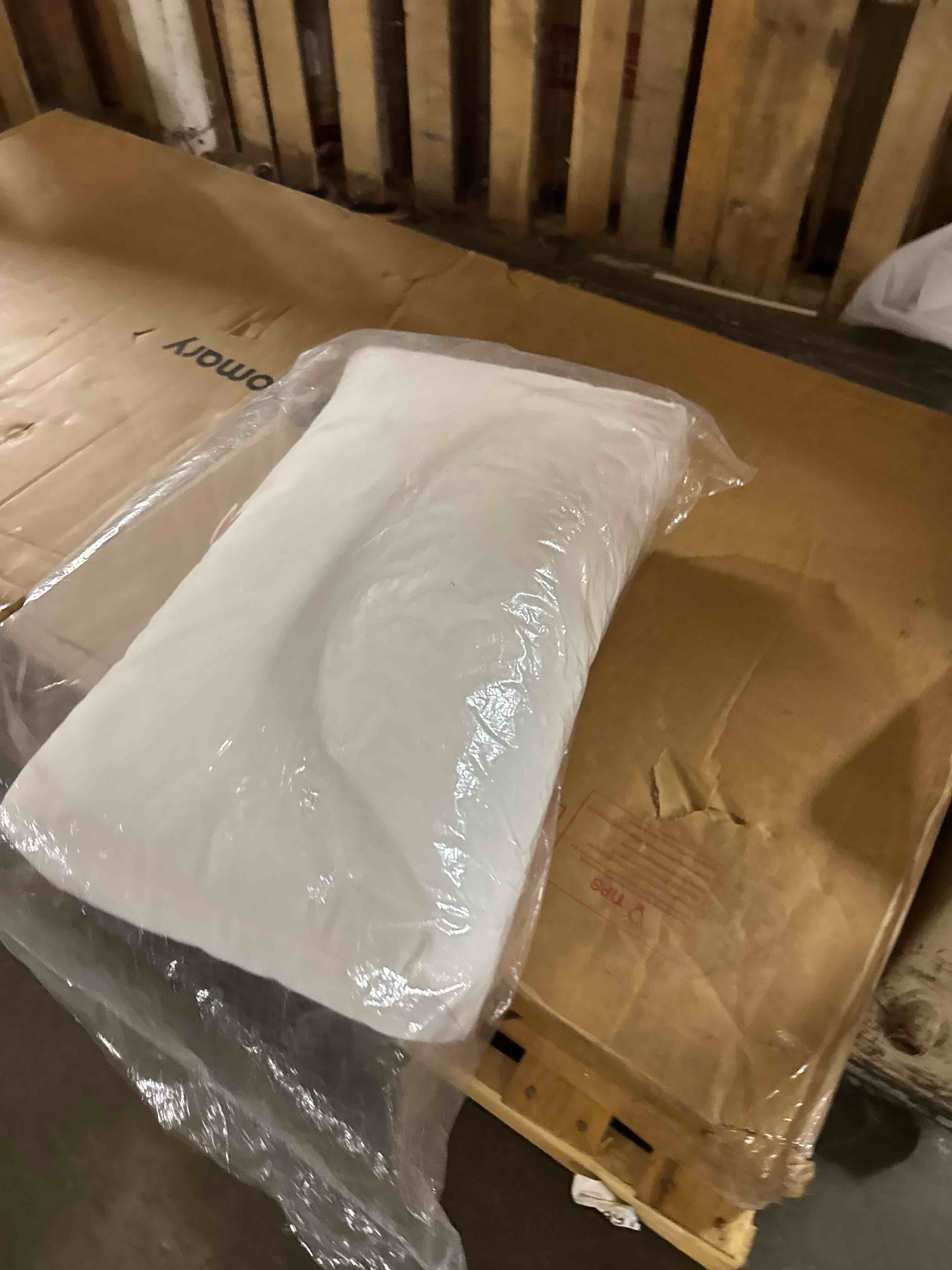 Condition photo showing Good Condition for globon ultra soft down pillow king size, premium down filled bed pillow for sleeping, 100% cotton shell 500 thread count 700 fill power, soft hotel collection down feather pillow 20" x 36" 1 pack goose down king size(pack of 1)