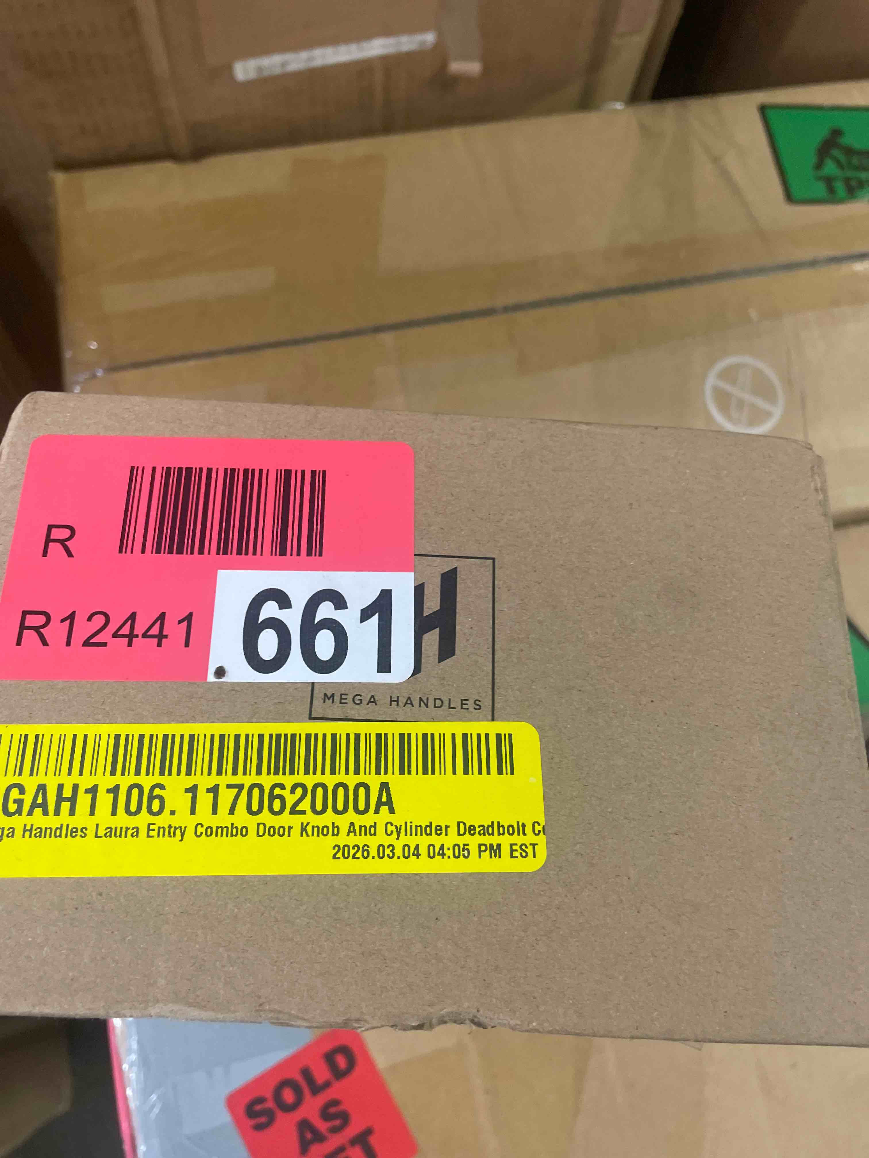 Condition photo showing New/Like New for mega handles suana entrance combo, door knob and cylinder deadbolt and key combo, heavy duty locking door knobs for left or right-handed doors – satin brass