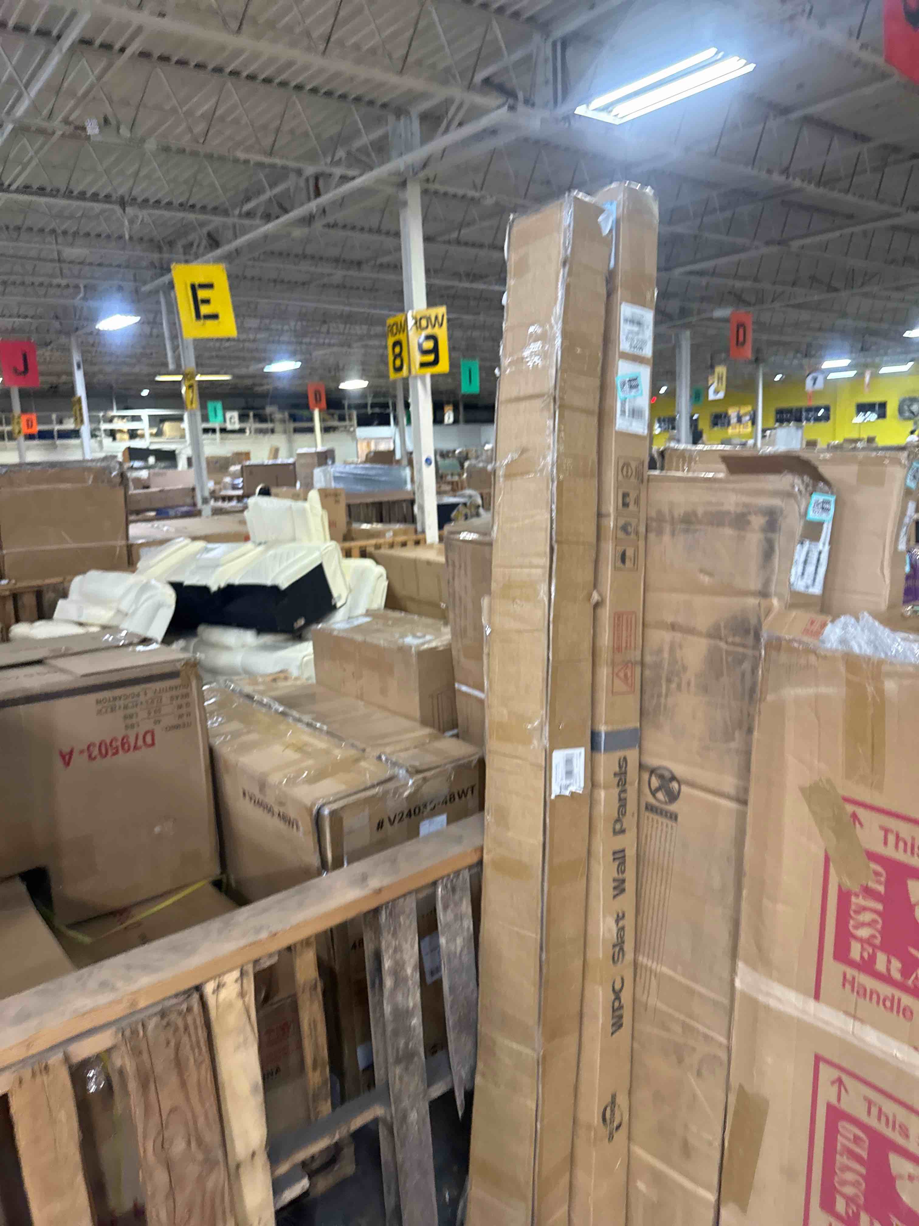 Condition photo showing Good Condition for allure 8 ft. x 36 in. bronze aluminum pre-assembled stair railing kit