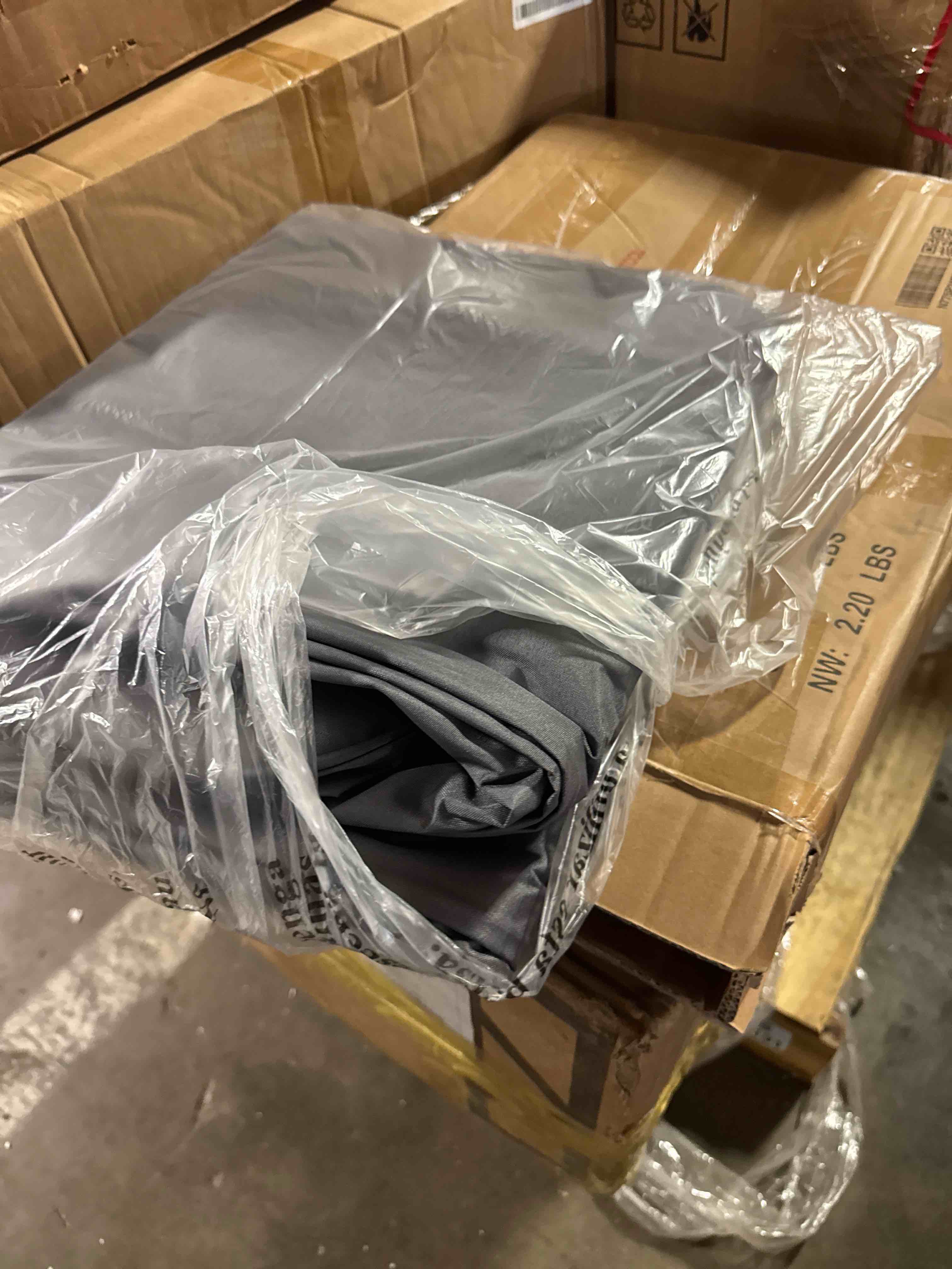 Condition photo showing New/Like New for deep dream cat-scratch resistant couch cover, waterproof sofa cover for 3 cushion couch washable, pet friendly couch protectors anti slip thickened love seat slipcovers for pets, 71" x 118", dark grey dark grey 71" x 118"