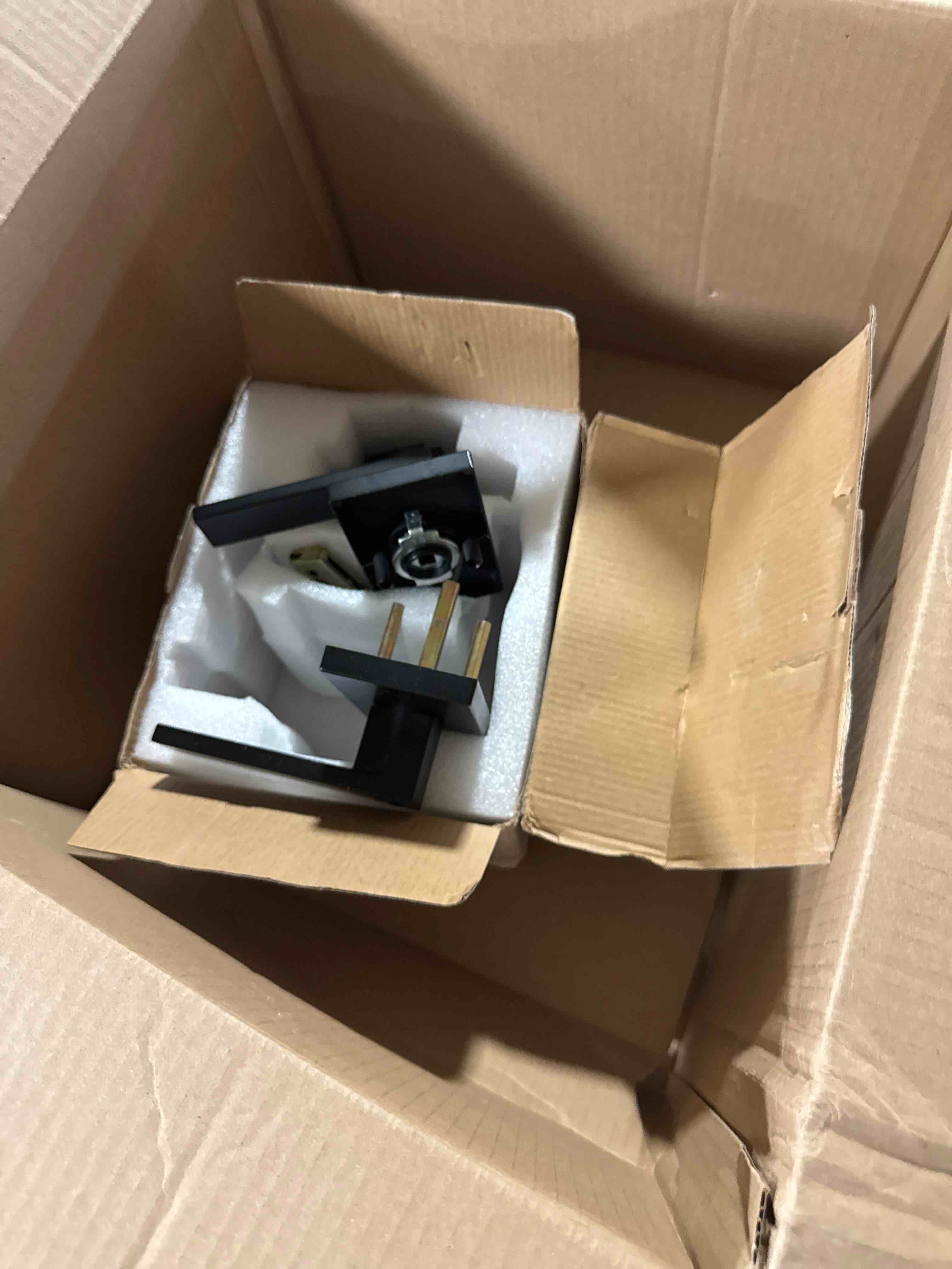 Condition photo showing Good Condition for matte black door handle heavy duty, keyed alike entry door lever, door knobs with lock and key, square door lever for bedroom, bathroom and front door 1 pack matte black