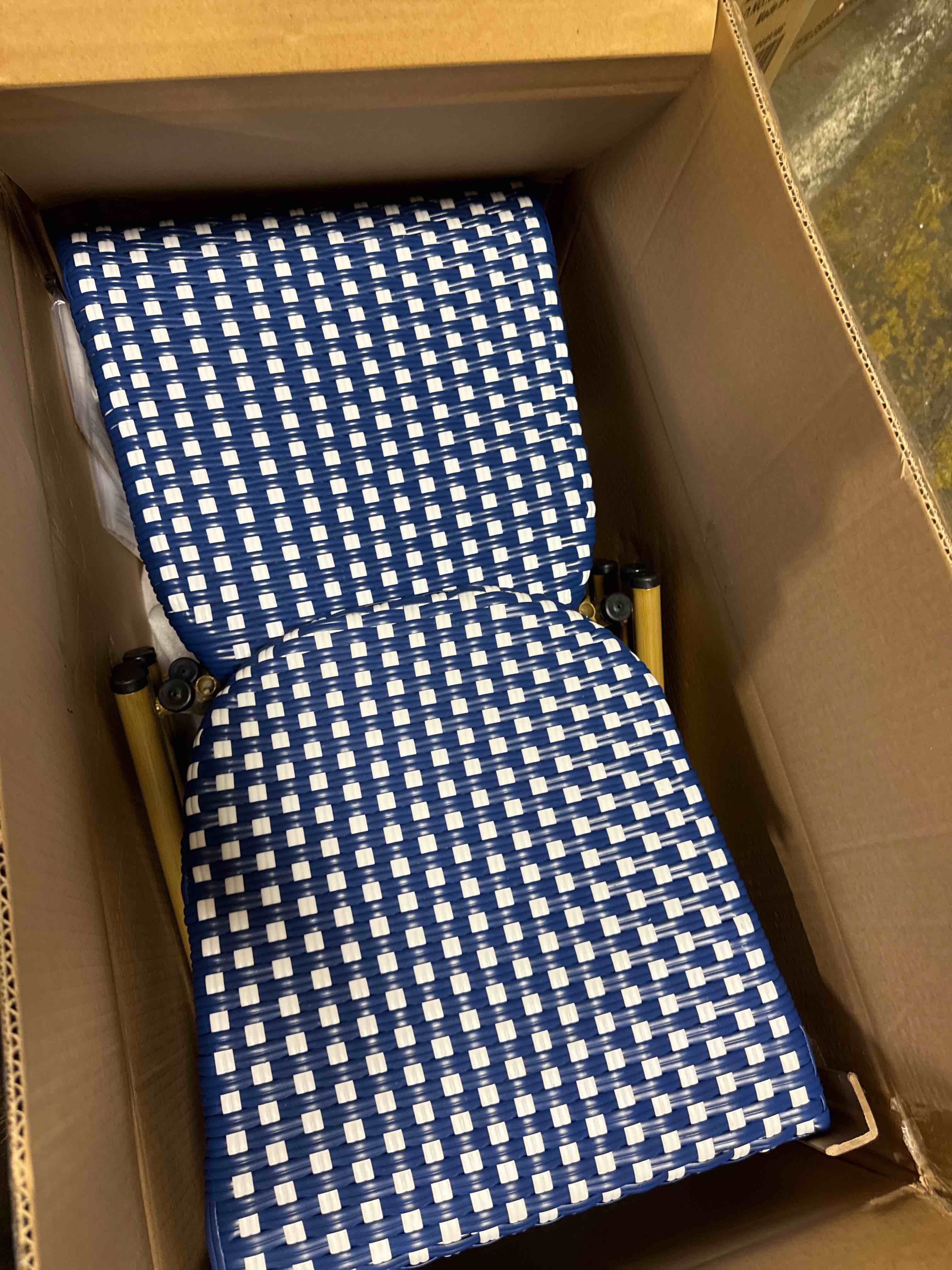 Condition photo showing New/Like New for safavieh home collection hooper indoor-outdoor stacking side chairs | blue & white | set of 2(see pics)
