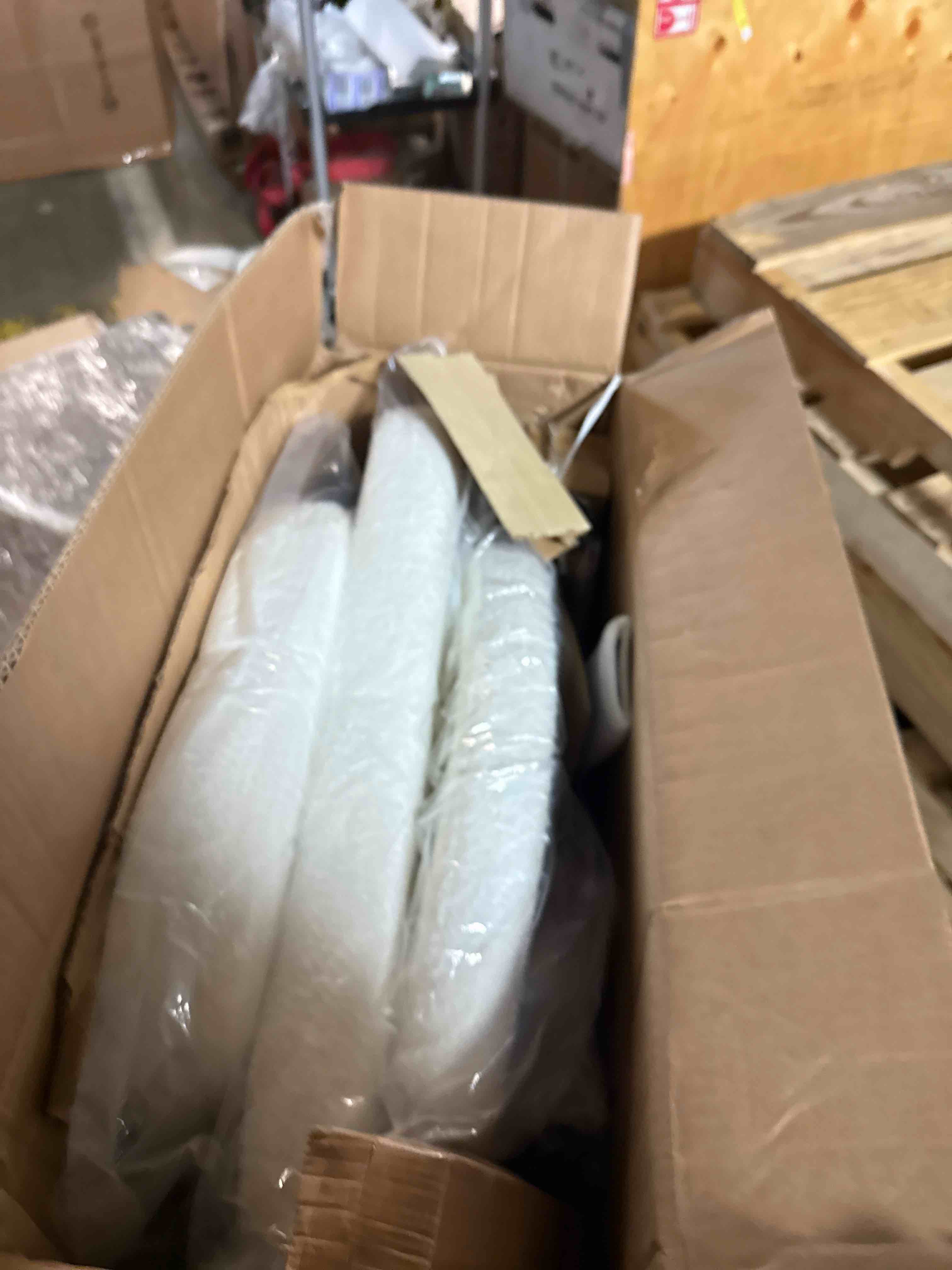 https://s3.amazonaws.com/lotting-images-prod/phillipi/TEA4978486_1779736589314.jpeg