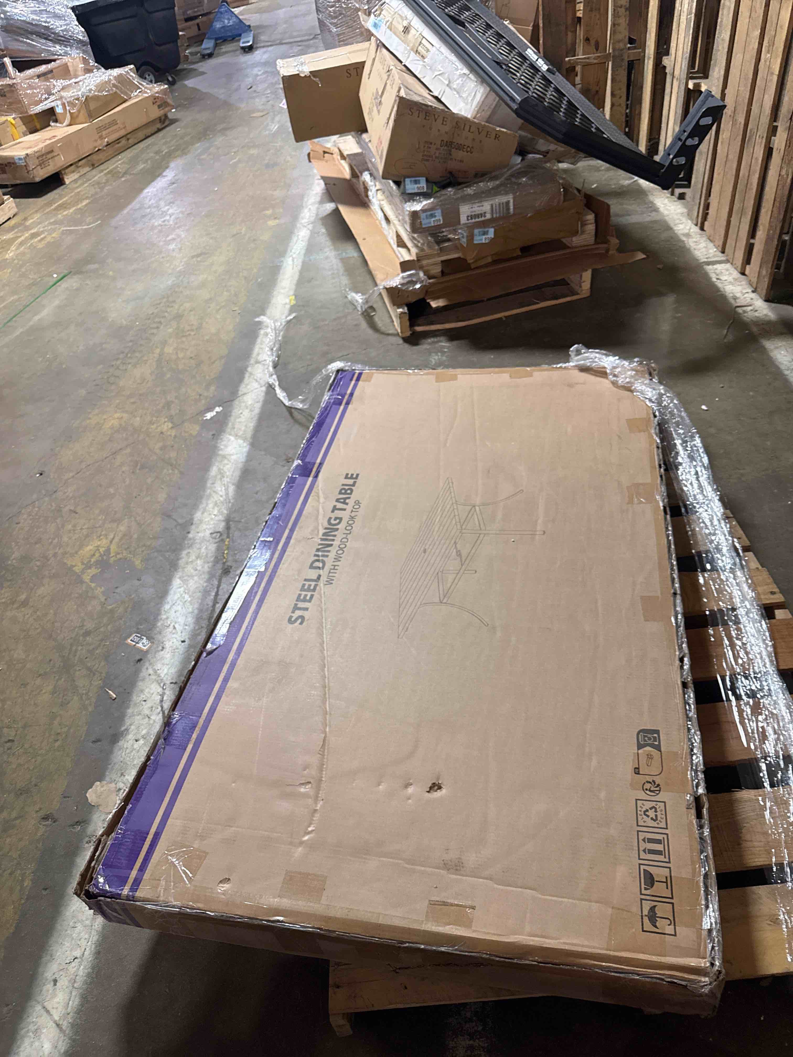 https://s3.amazonaws.com/lotting-images-prod/phillipi/TEA4978504_1779805890525.jpeg