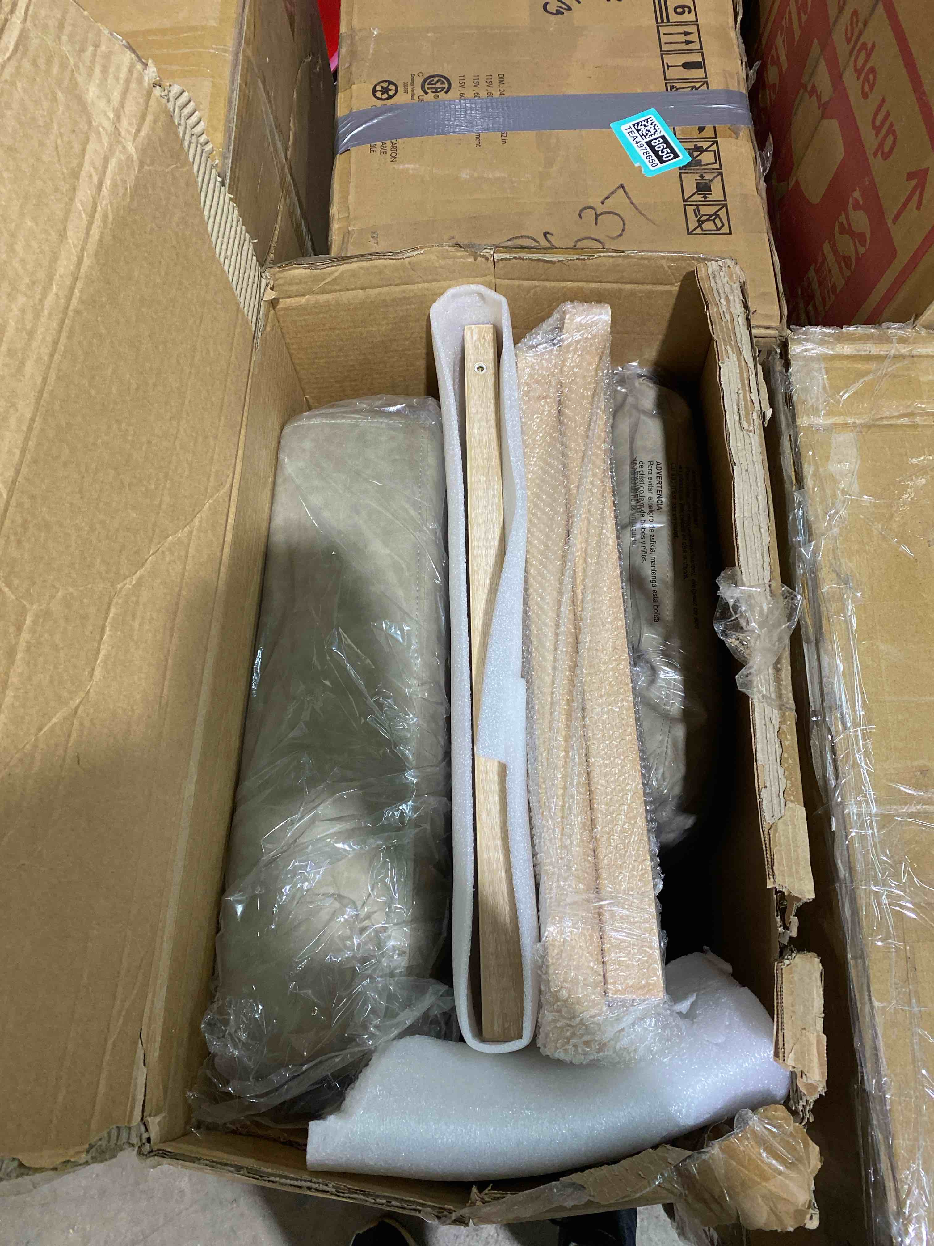 https://s3.amazonaws.com/lotting-images-prod/phillipi/TEA4978652_1779718327174.jpeg