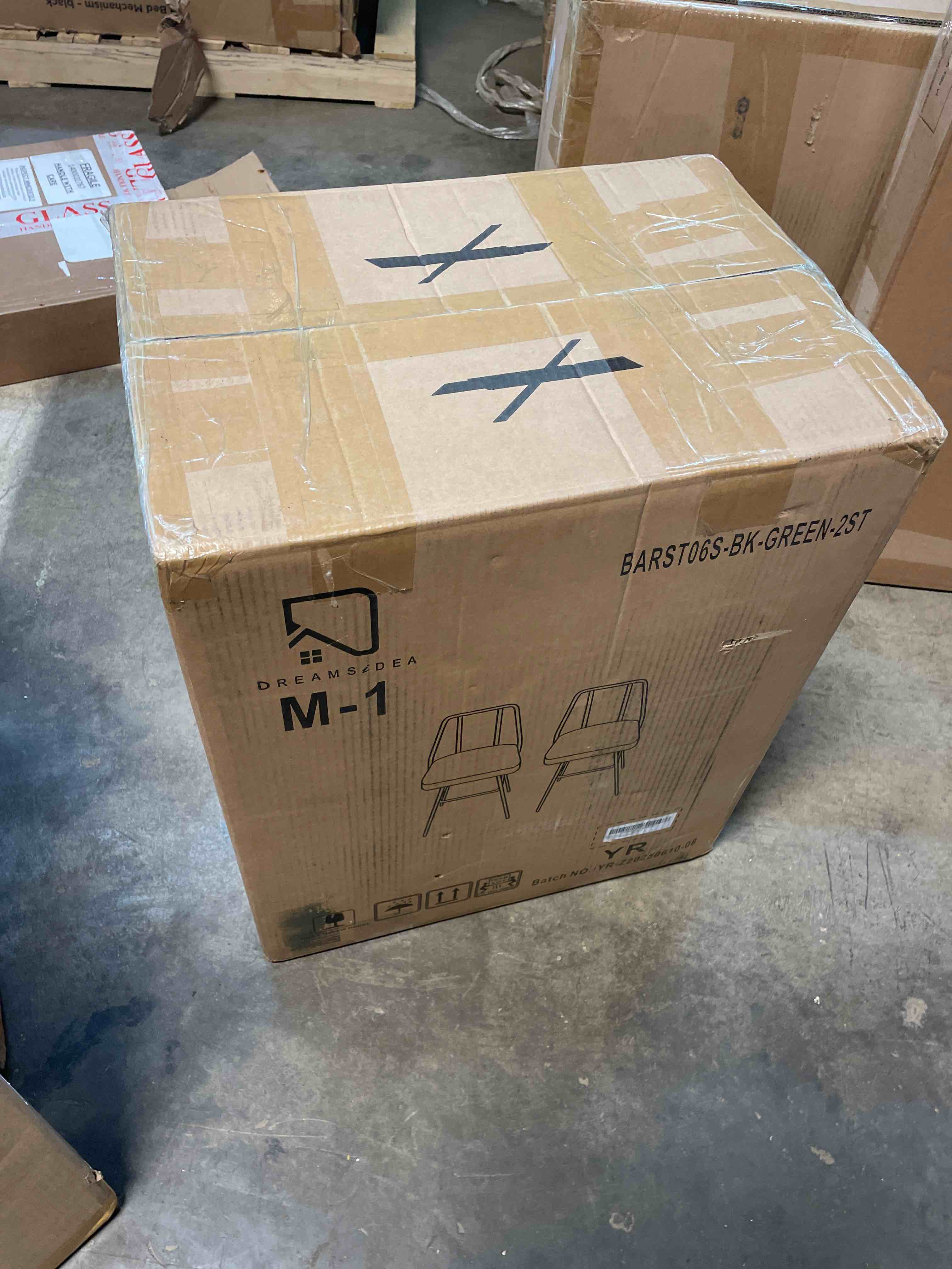 https://s3.amazonaws.com/lotting-images-prod/phillipi/TEA4978707_1779721555622.jpeg