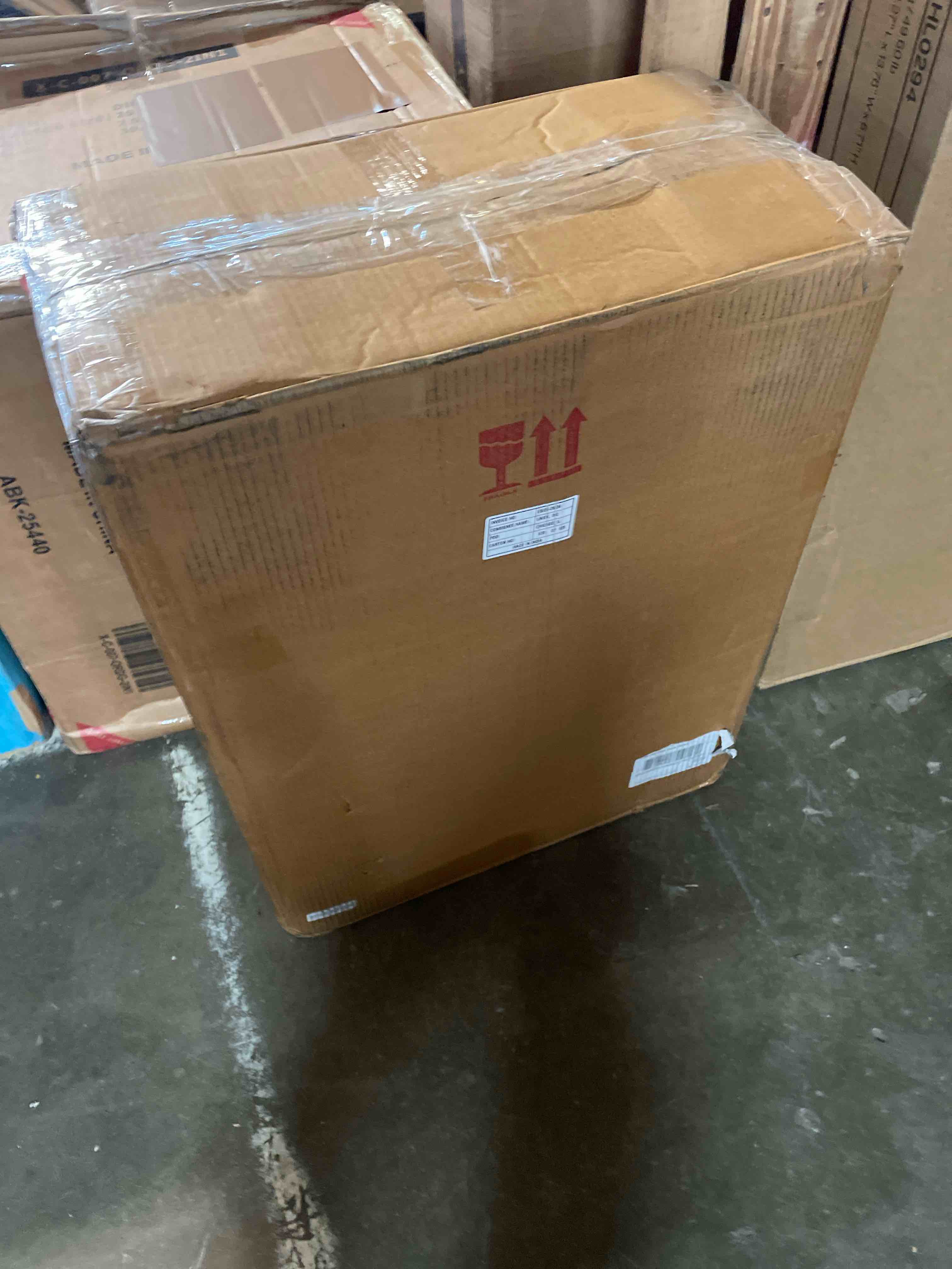 https://s3.amazonaws.com/lotting-images-prod/phillipi/TEA4978753_1779822401071.jpeg