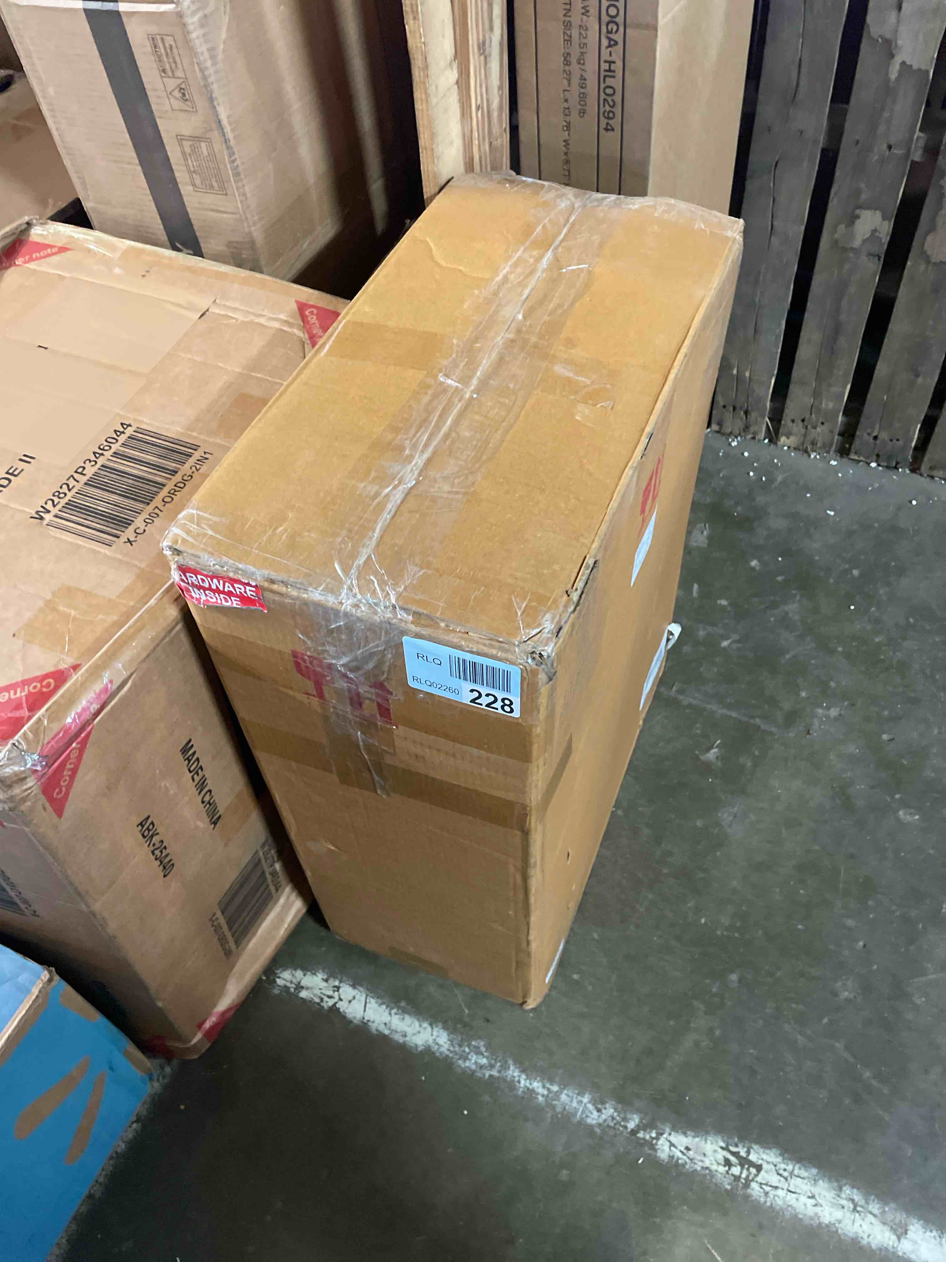 https://s3.amazonaws.com/lotting-images-prod/phillipi/TEA4978753_1779822403381.jpeg