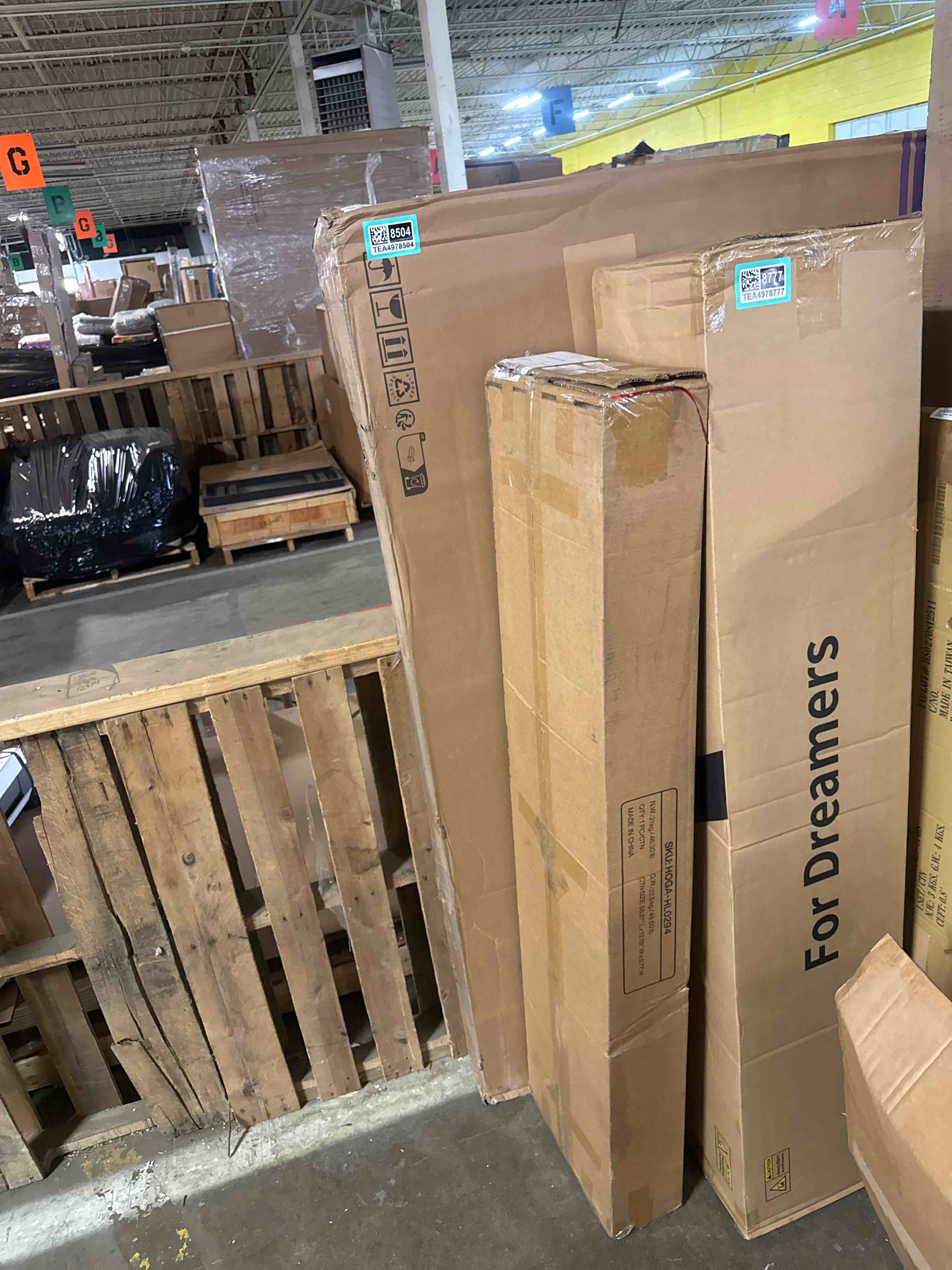 https://s3.amazonaws.com/lotting-images-prod/phillipi/TEA4978778_1779808283317.jpeg