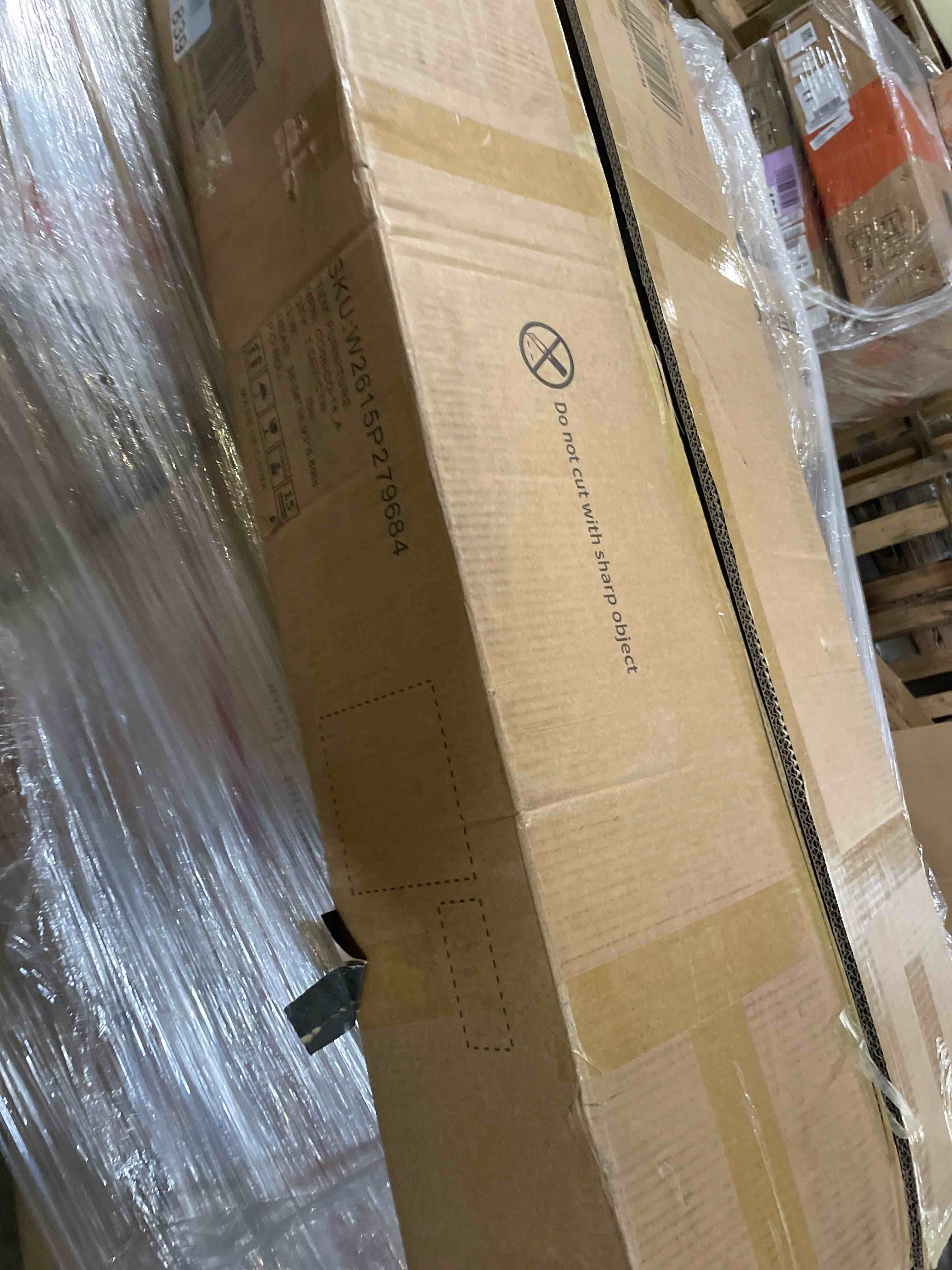 https://s3.amazonaws.com/lotting-images-prod/phillipi/TEA4978831_1779820024622.jpeg
