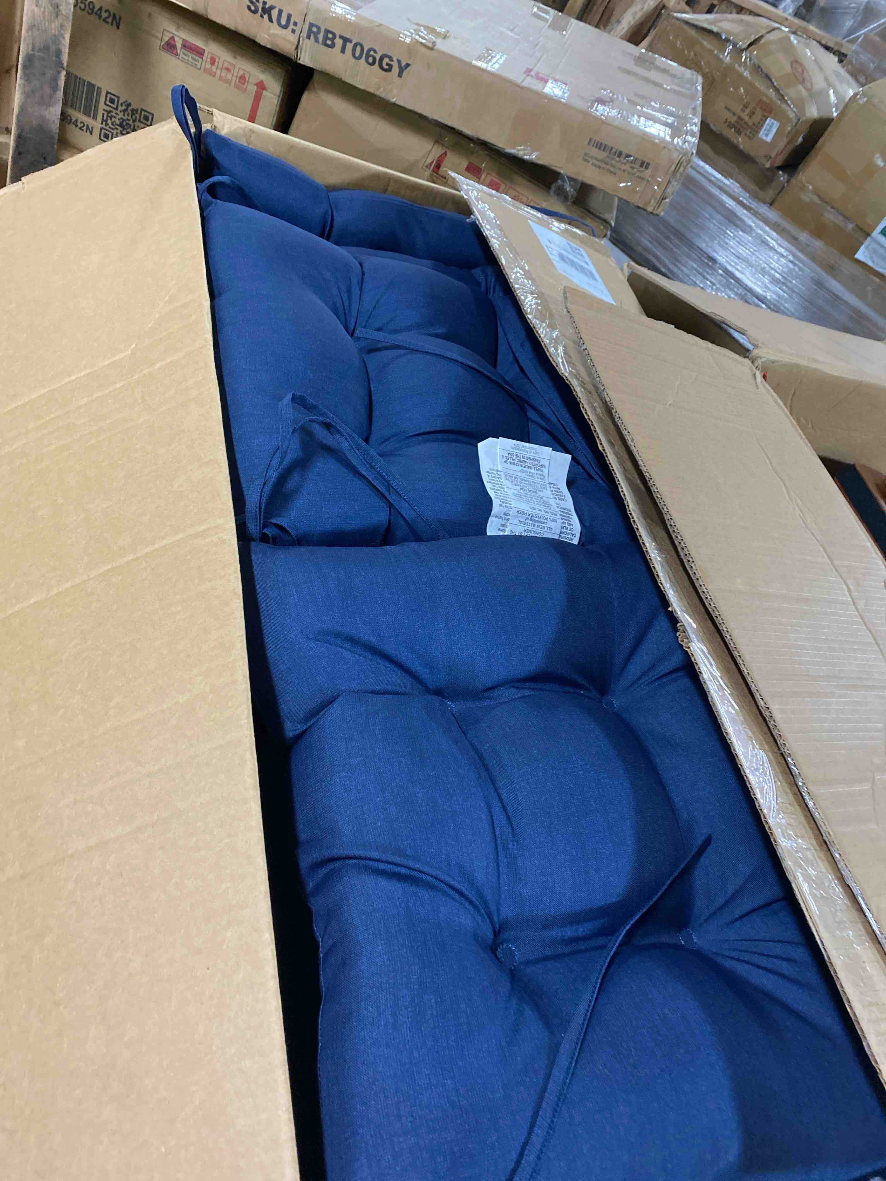https://s3.amazonaws.com/lotting-images-prod/phillipi/TEA4978837_1779823402634.jpeg