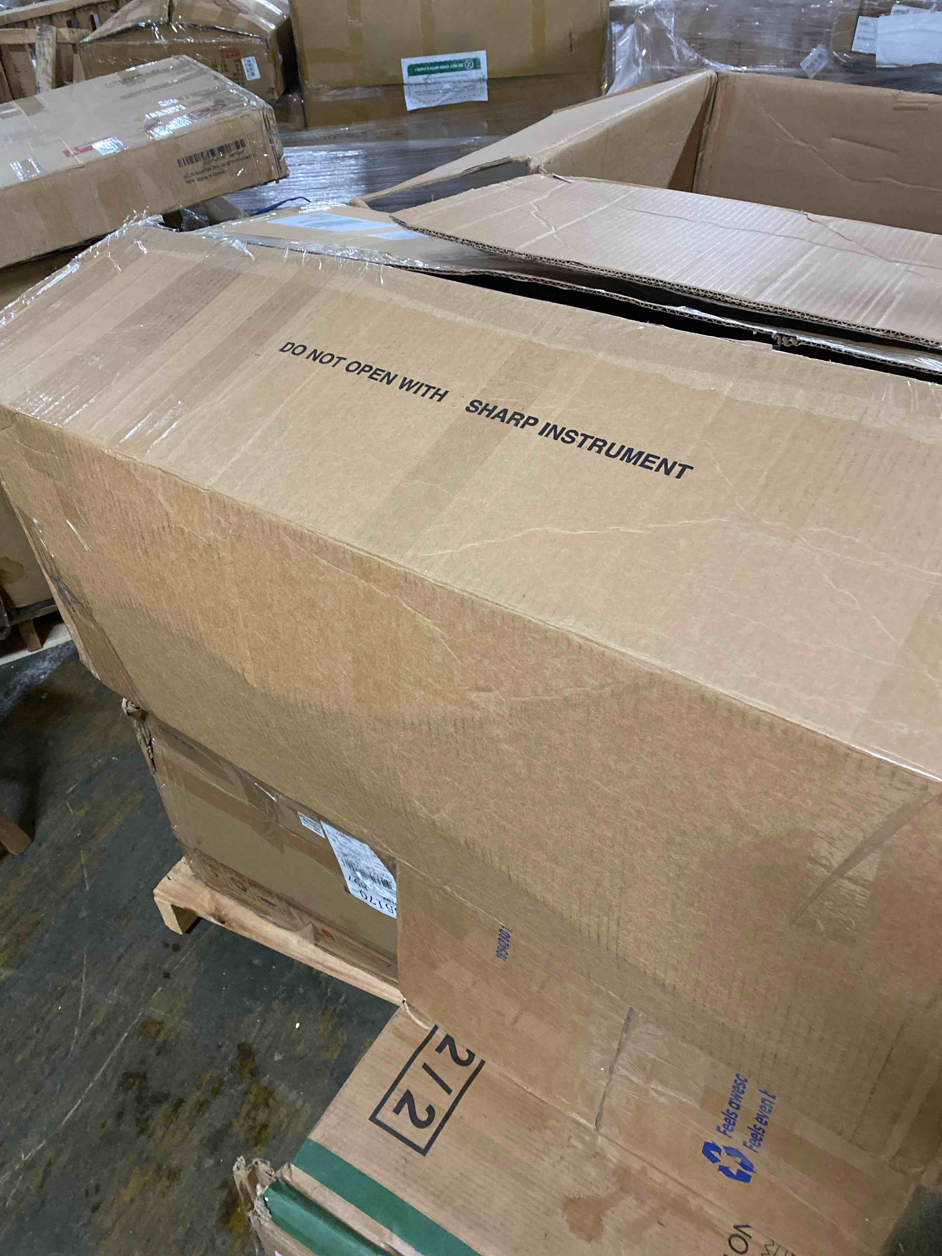 https://s3.amazonaws.com/lotting-images-prod/phillipi/TEA4978837_1779823406873.jpeg
