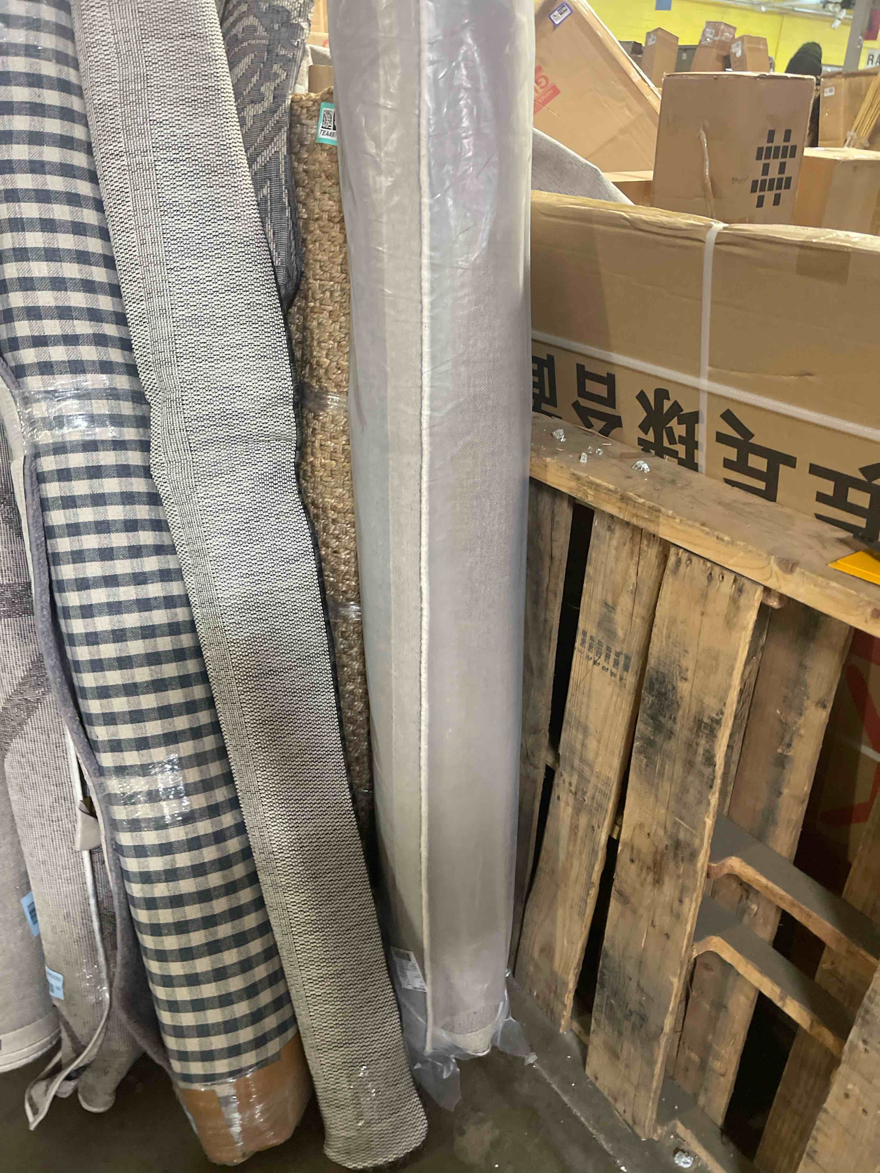 https://s3.amazonaws.com/lotting-images-prod/phillipi/TEA4978897_1779907092726.jpeg