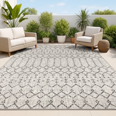 JONATHAN Y SANTA MONICA Ourika Moroccan Geometric Textured Weave 8 x 10 (ft) Loomed Polypropylene Light Gray/Black Rectangular Indoor/Outdoor Trellis Bohemian/Eclectic Hose Washable Pet Friendly Area rug