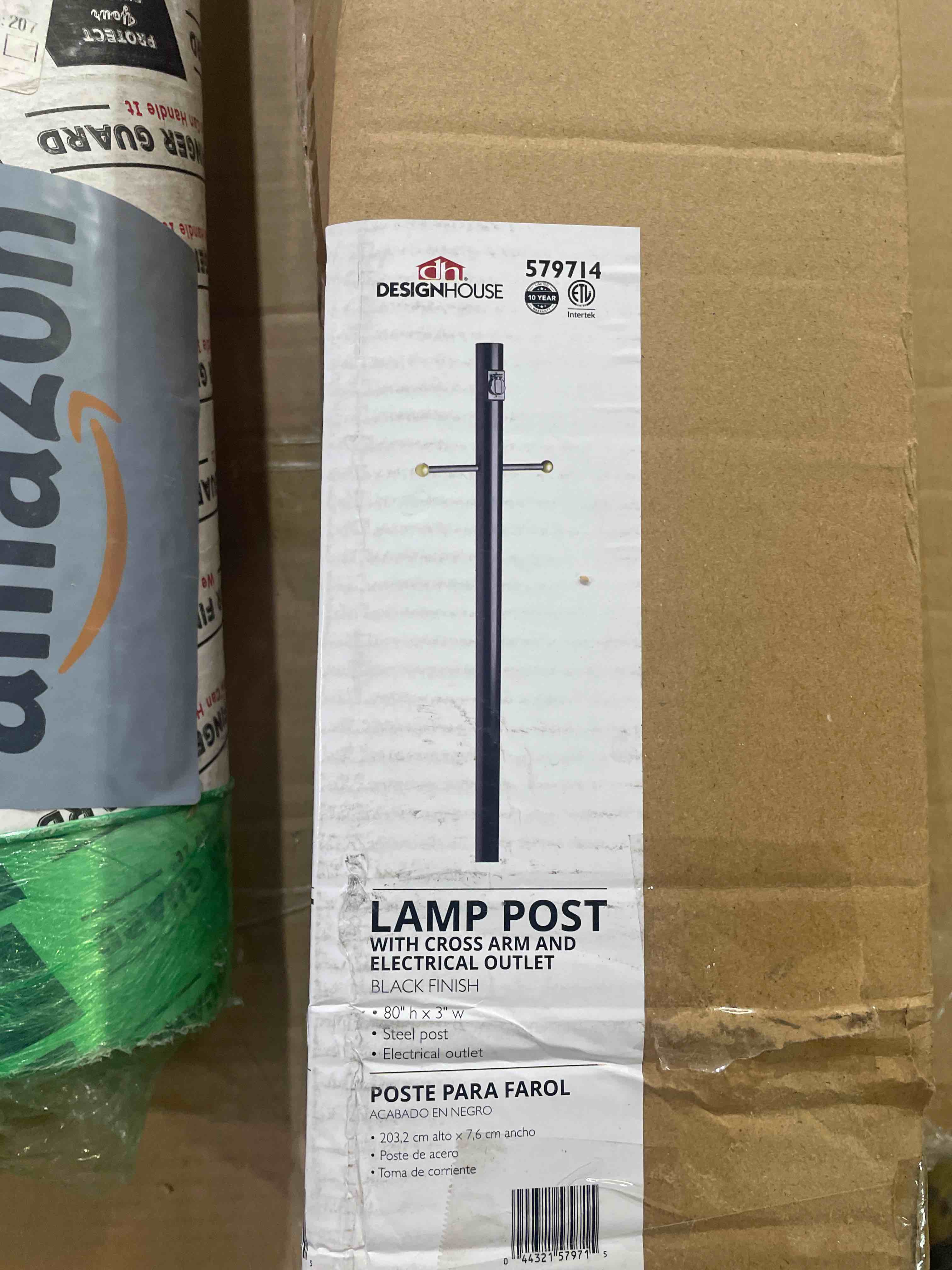 Condition photo showing New/Like New for design house oakmont outdoor lamp post, integrated outlet, weather-resistant, powder-coated steel, 15.5-in. plastic cross-arm, easy installation, black, 3 in. diameter x 80 in. h, 579714