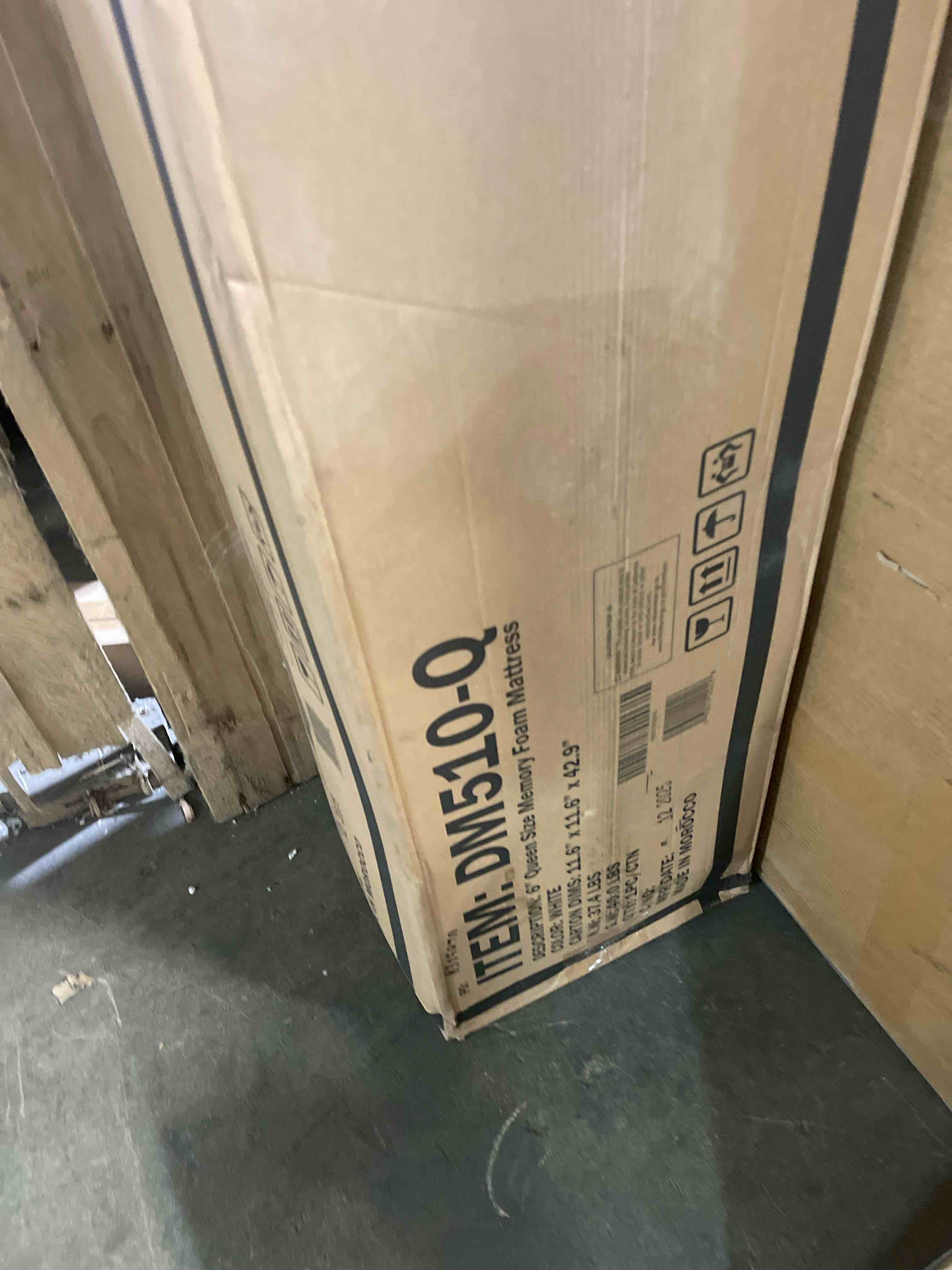 Condition photo showing New/Like New for memory foam mattress, gel-infused with high-density base, medium firm, certipur-us, washable cover, 6 inches, queen