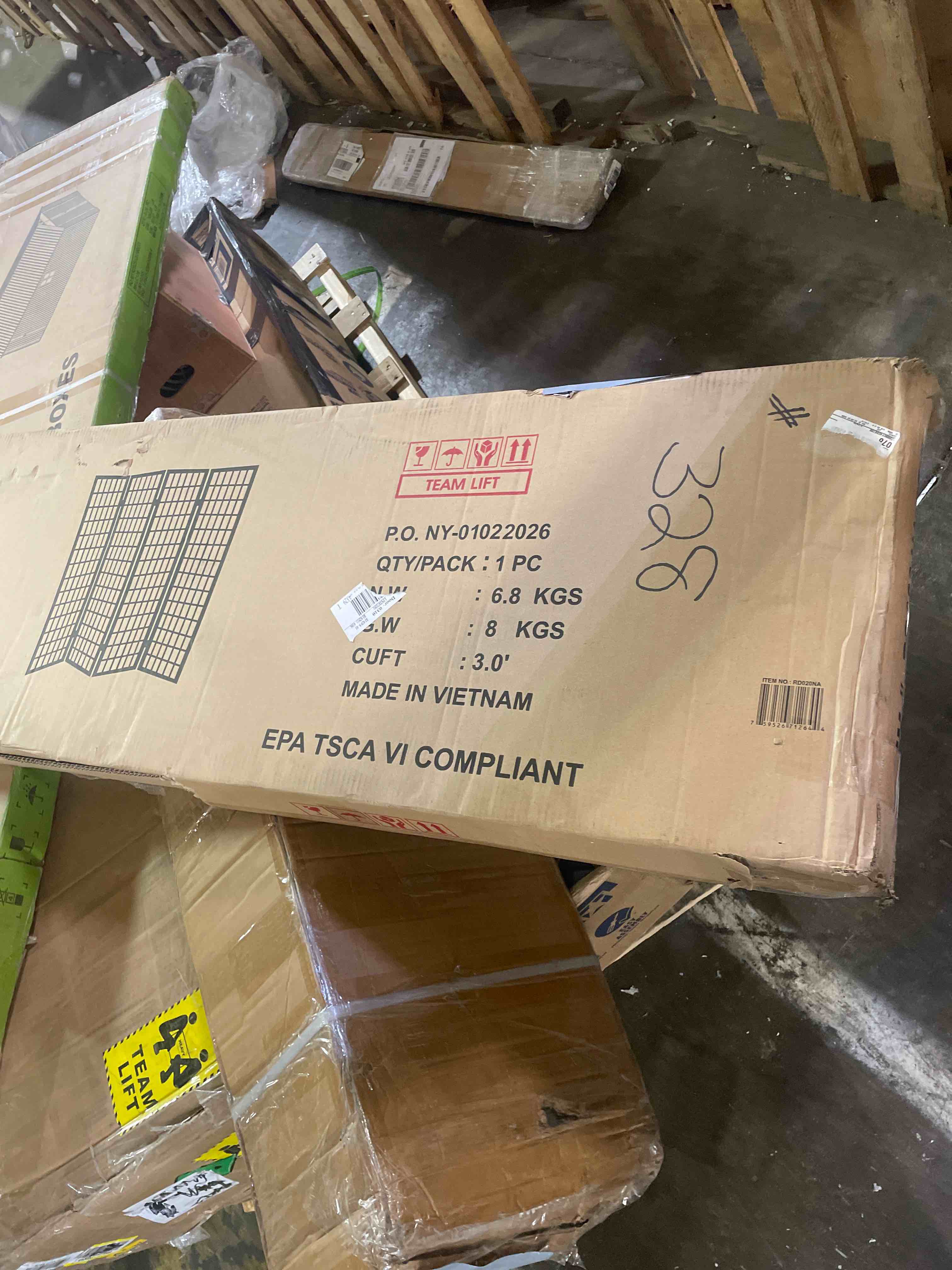Condition photo showing New/Like New for roundhill furniture oriental shoji 4 panel screen room divider, natual natual divider